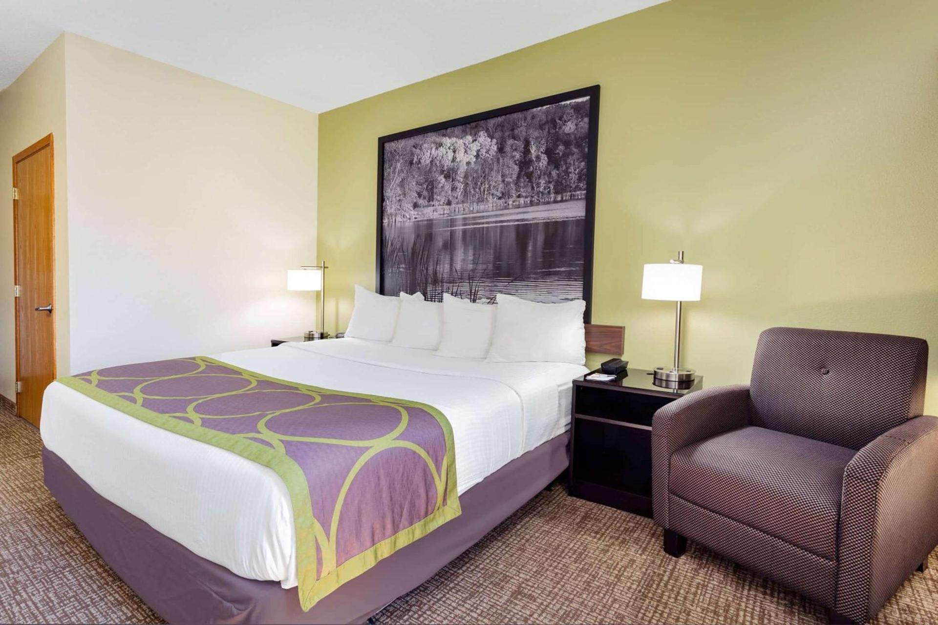 Emmetsburg Hotel & Suites photo 20