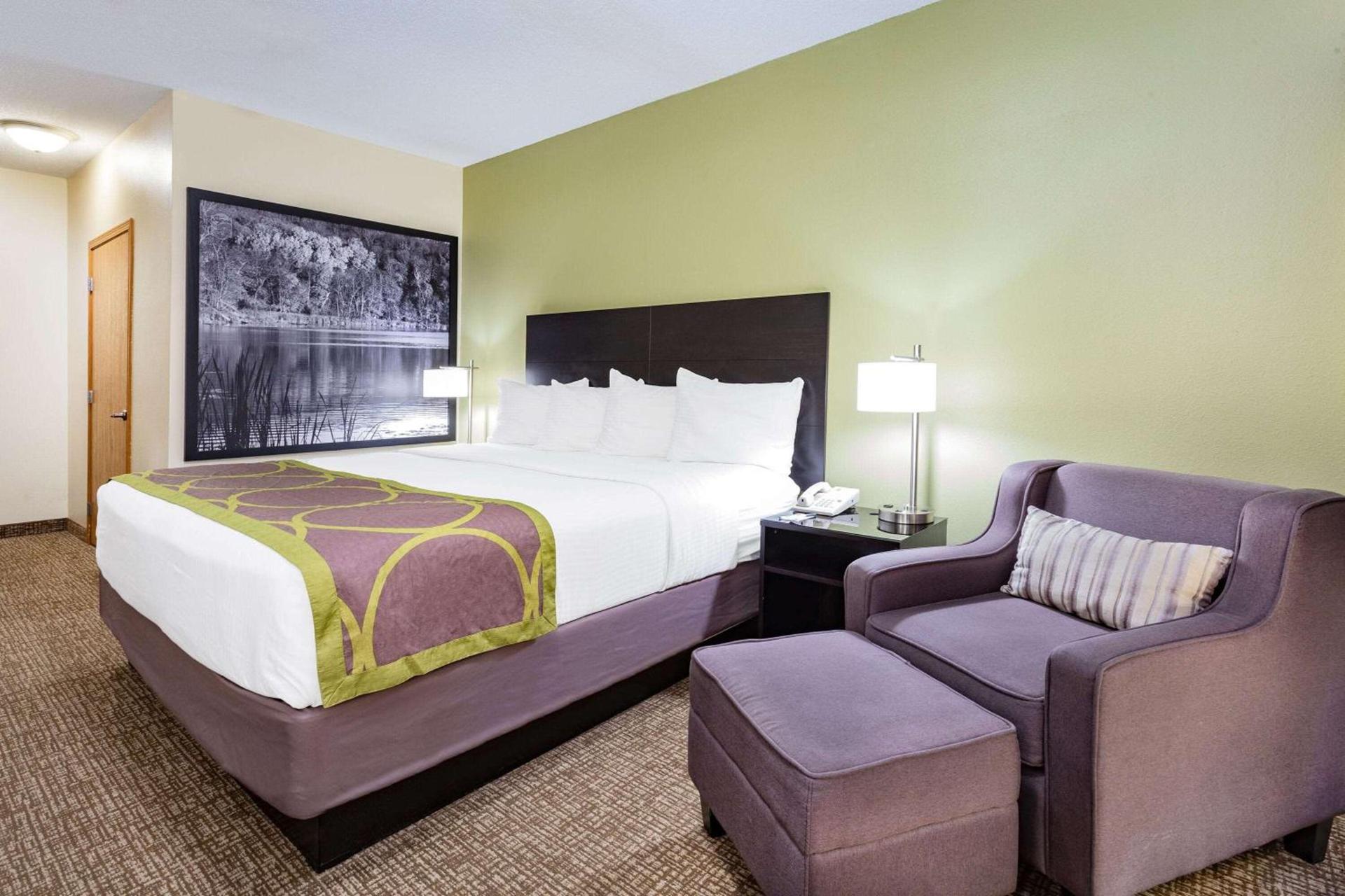Emmetsburg Hotel & Suites photo 31