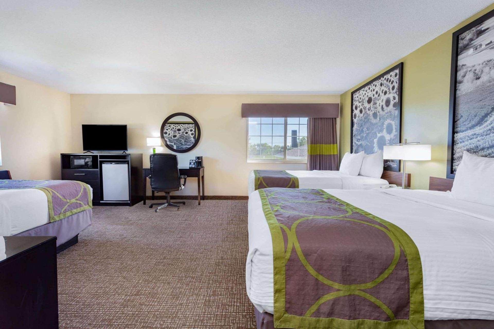 Emmetsburg Hotel & Suites photo 42