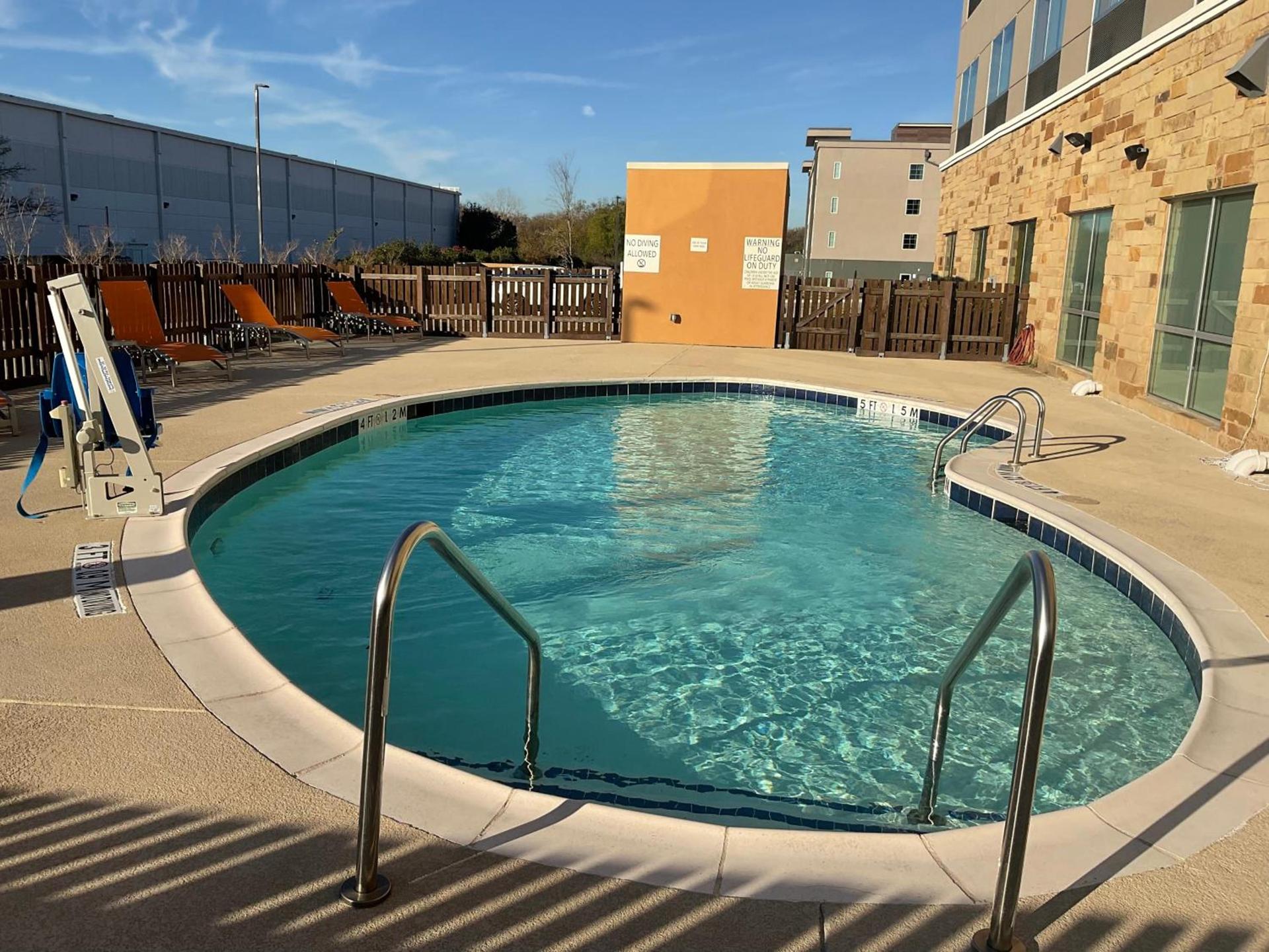 Holiday Inn Express & Suites - Wylie West by IHG photo 21