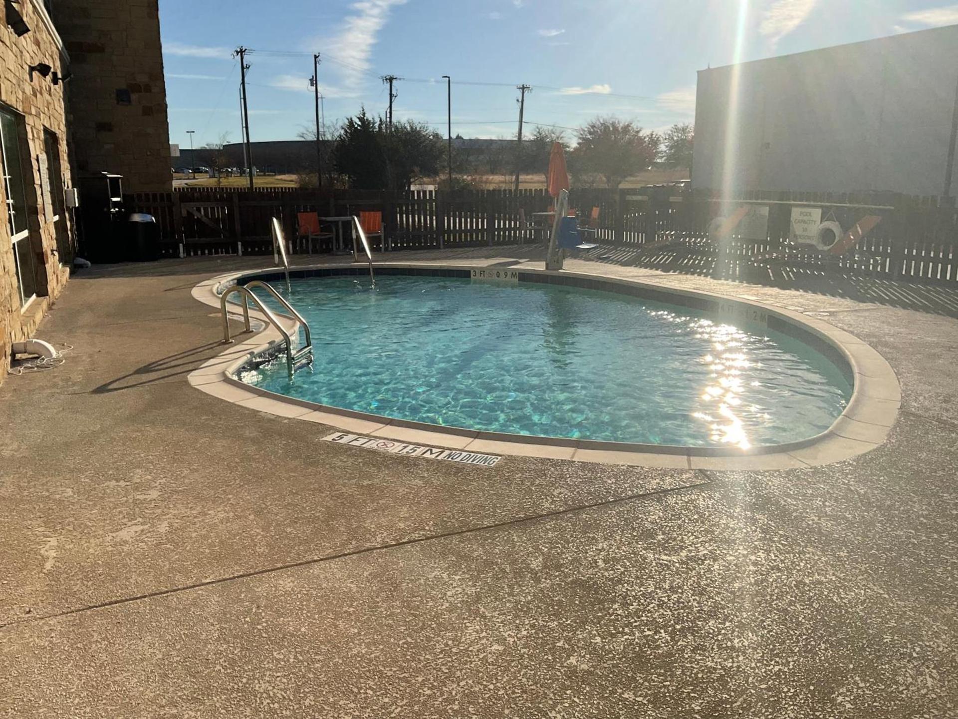 Holiday Inn Express & Suites - Wylie West by IHG photo 20