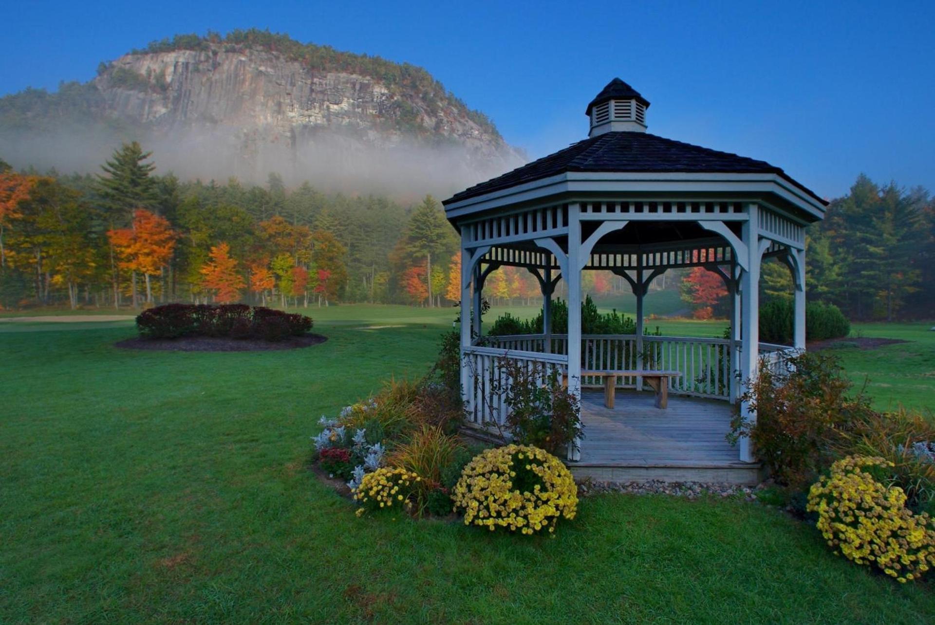 White Mountain Hotel and Resort photo 11