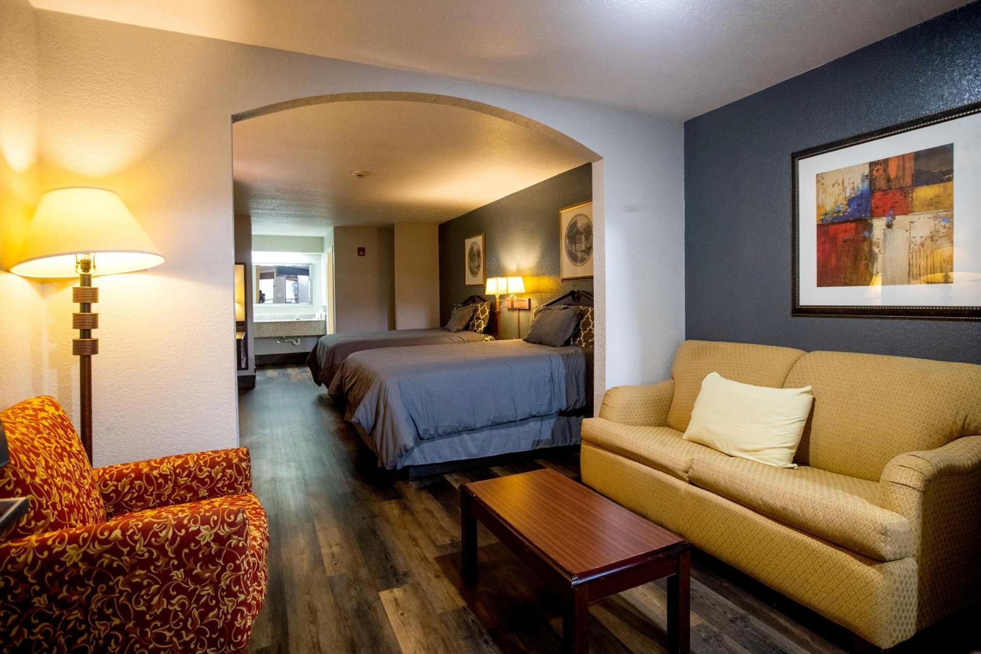Magnolia Inn and Suites photo 29