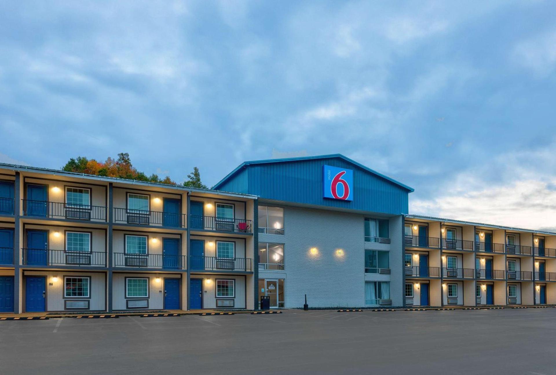 Motel 6 Corbin KY photo 5