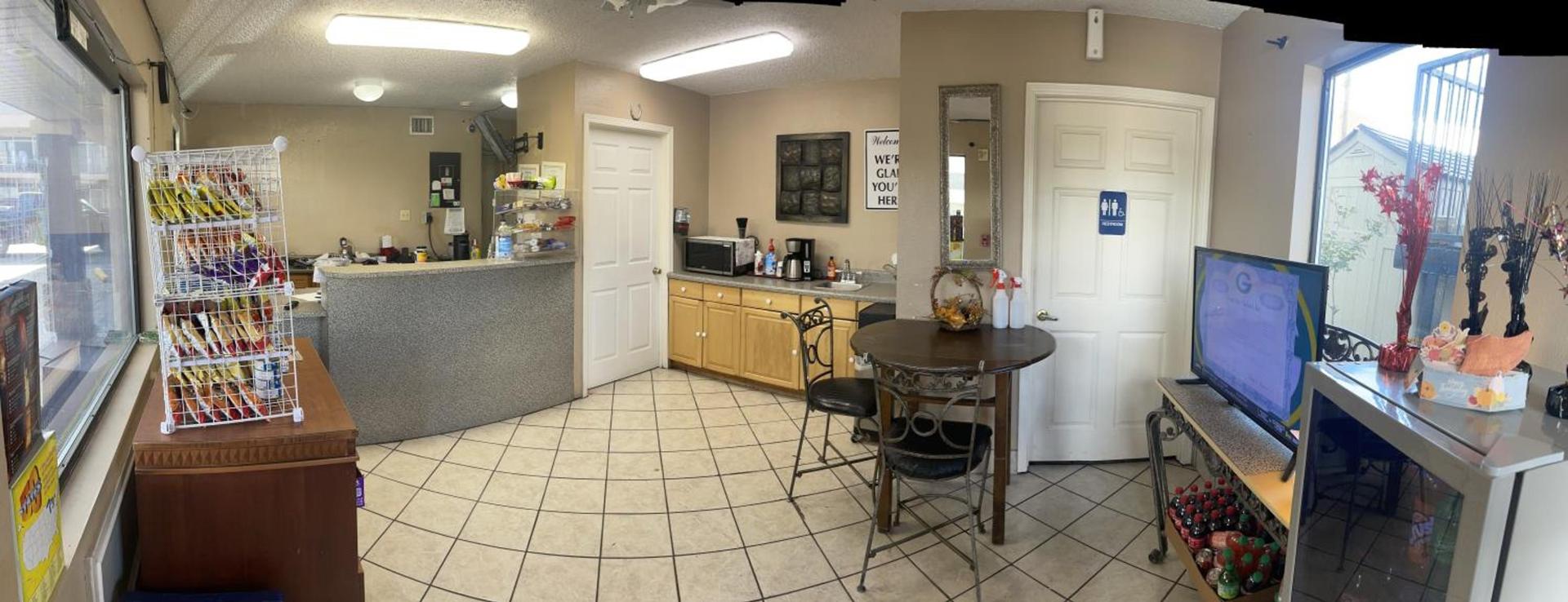 Best Budget Inn photo 2