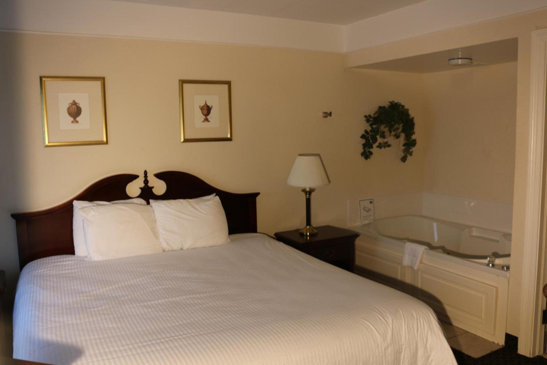 Imperial Swan Hotel and Suites Lakeland photo 14