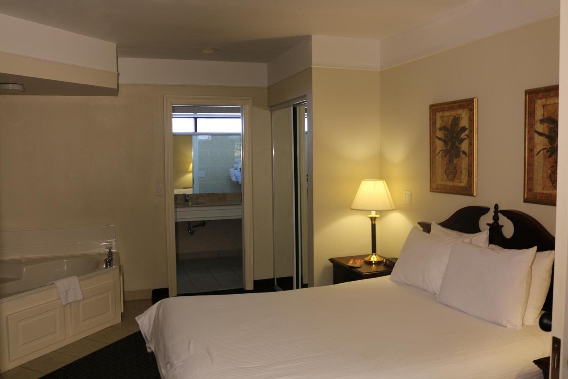 Imperial Swan Hotel and Suites Lakeland photo 15