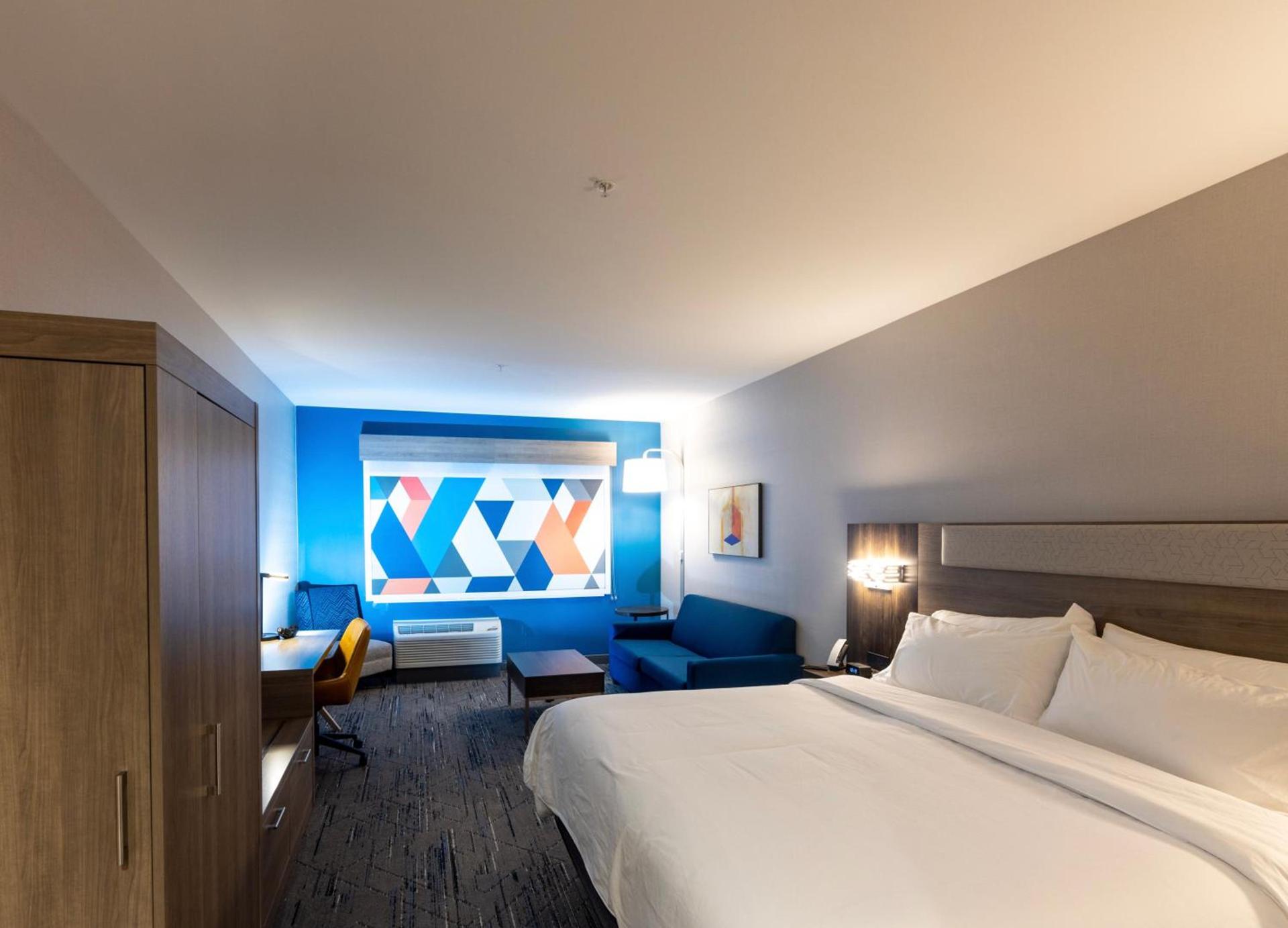 Holiday Inn Express & Suites - Harrisonburg University Area by IHG photo 34
