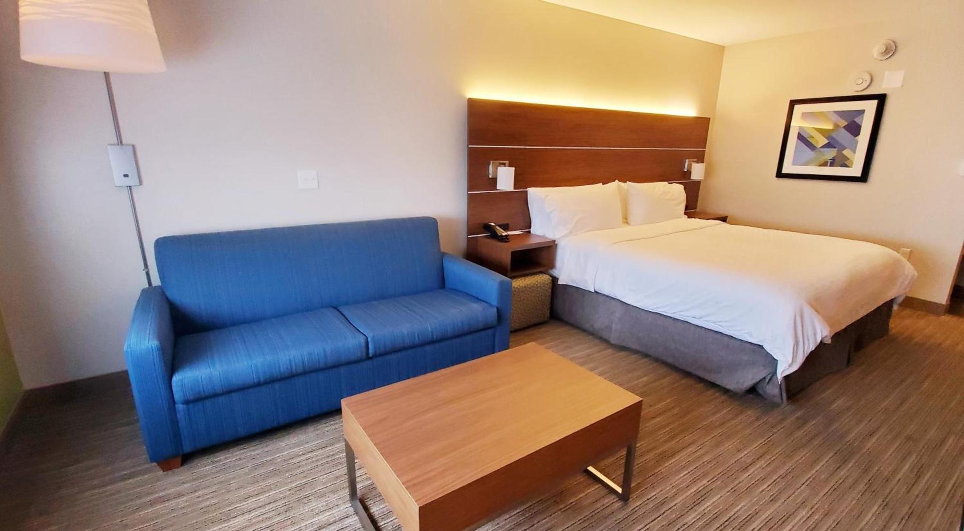 Holiday Inn Express & Suites Rehoboth Beach by IHG photo 74