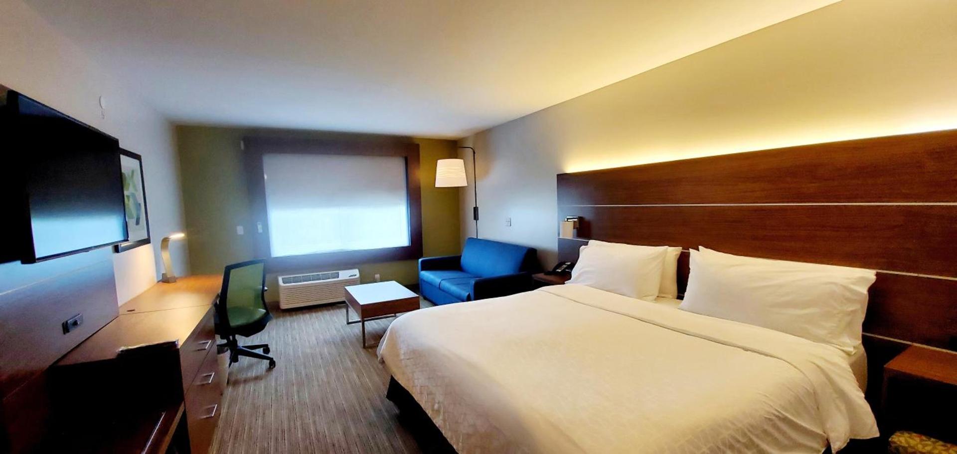 Holiday Inn Express & Suites Rehoboth Beach by IHG photo 79