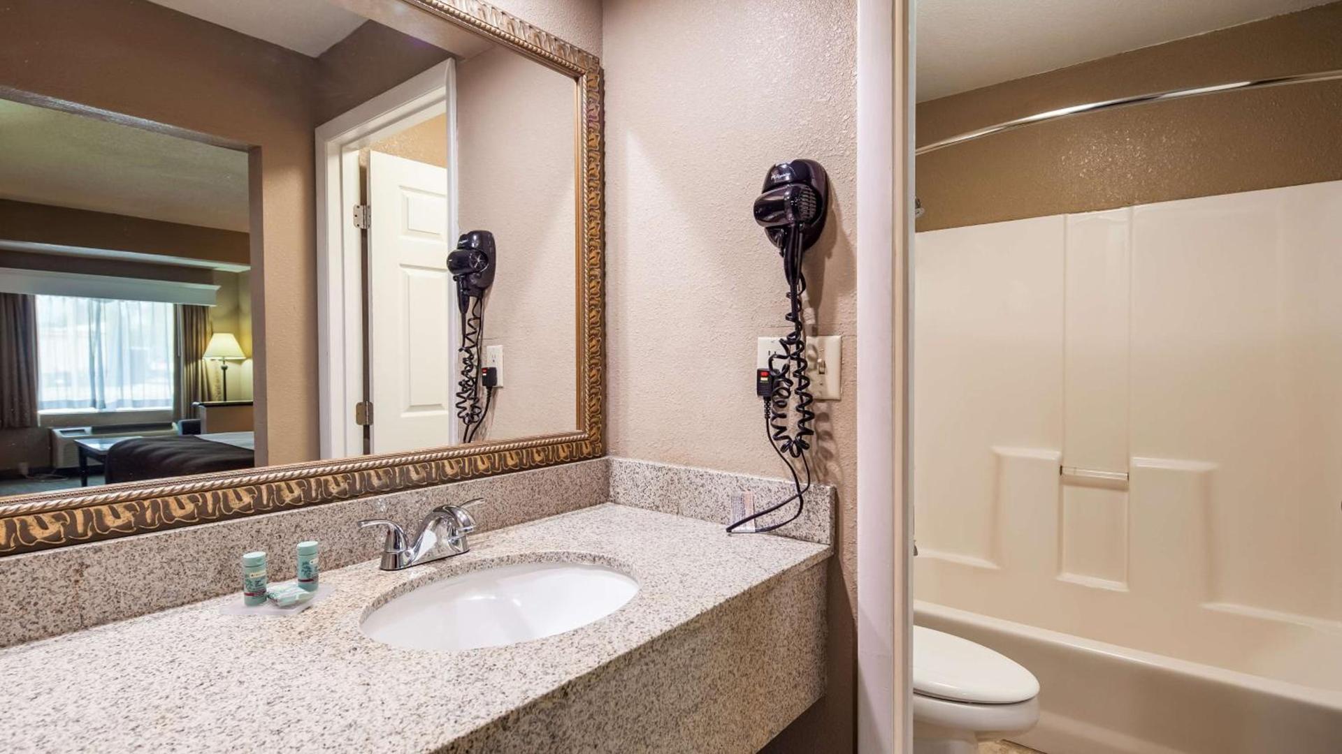 Best Western Lumberton photo 16