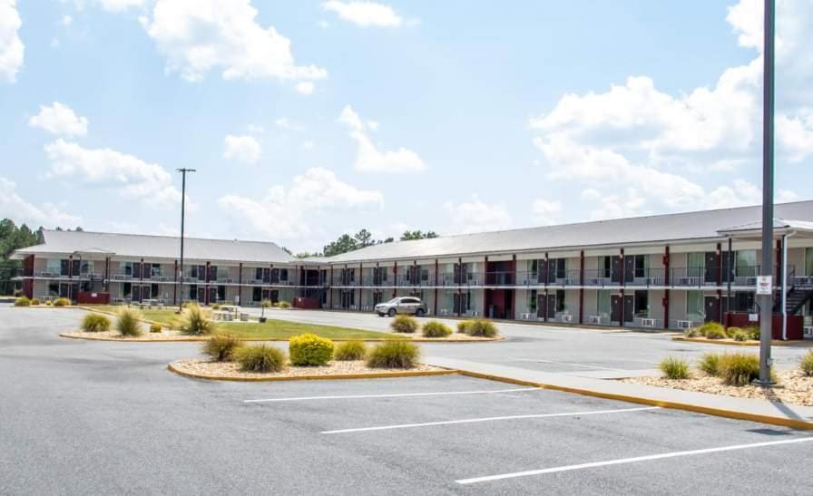 Econo Lodge Vidalia photo 35