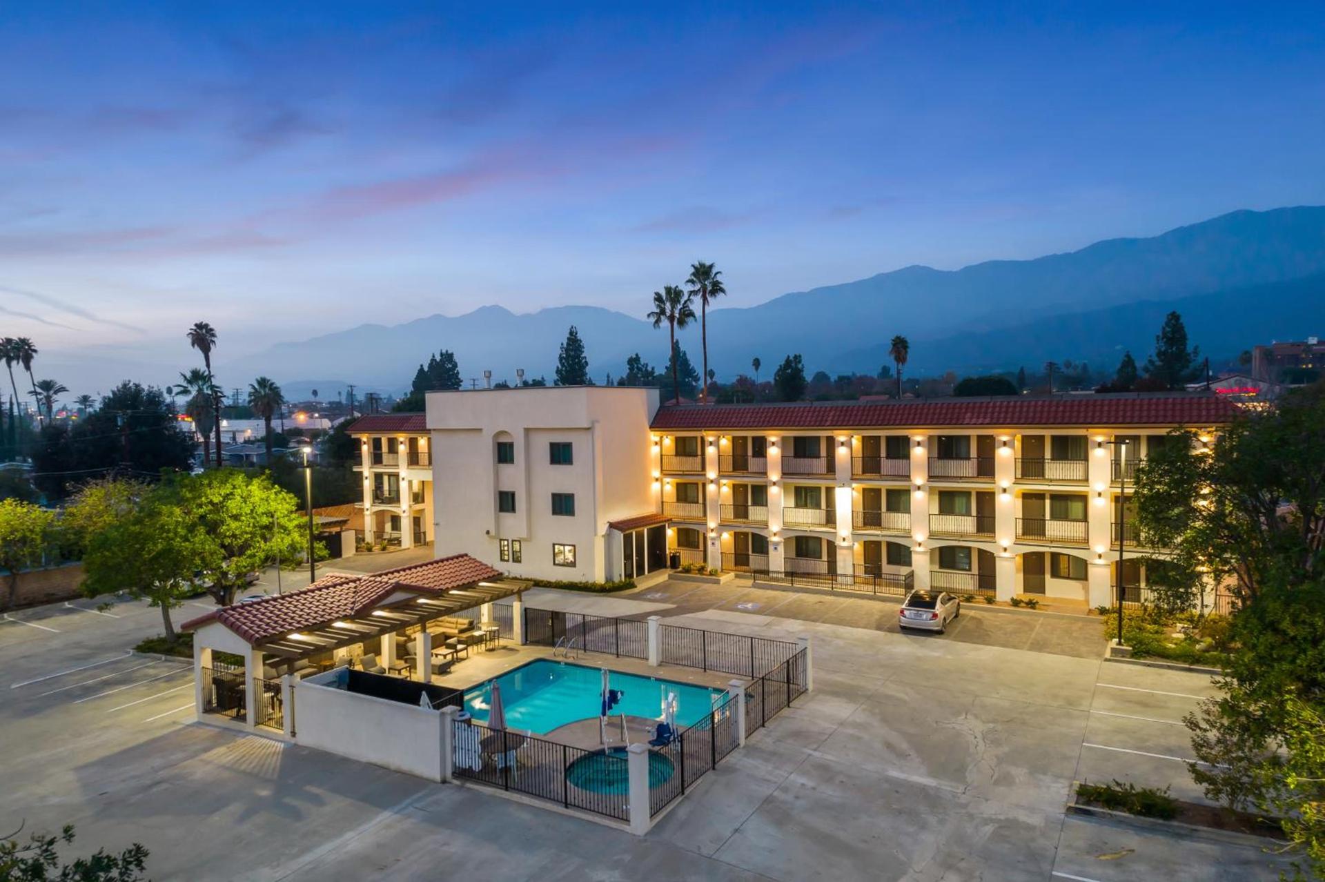 Hotel Huntington photo 29