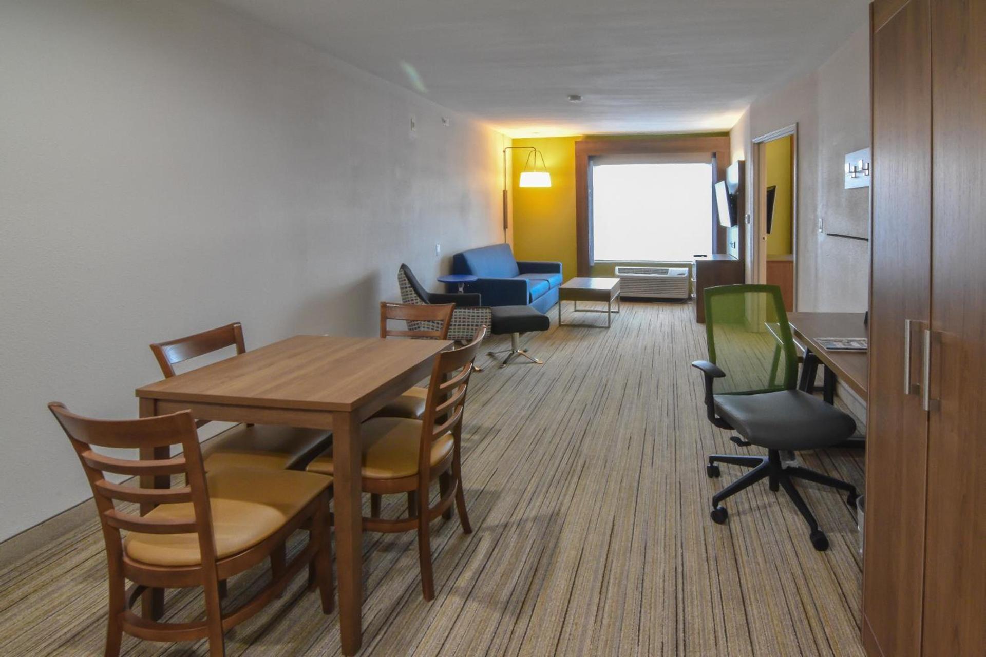 Holiday Inn Express & Suites - Indianapolis Northwest by IHG photo 43