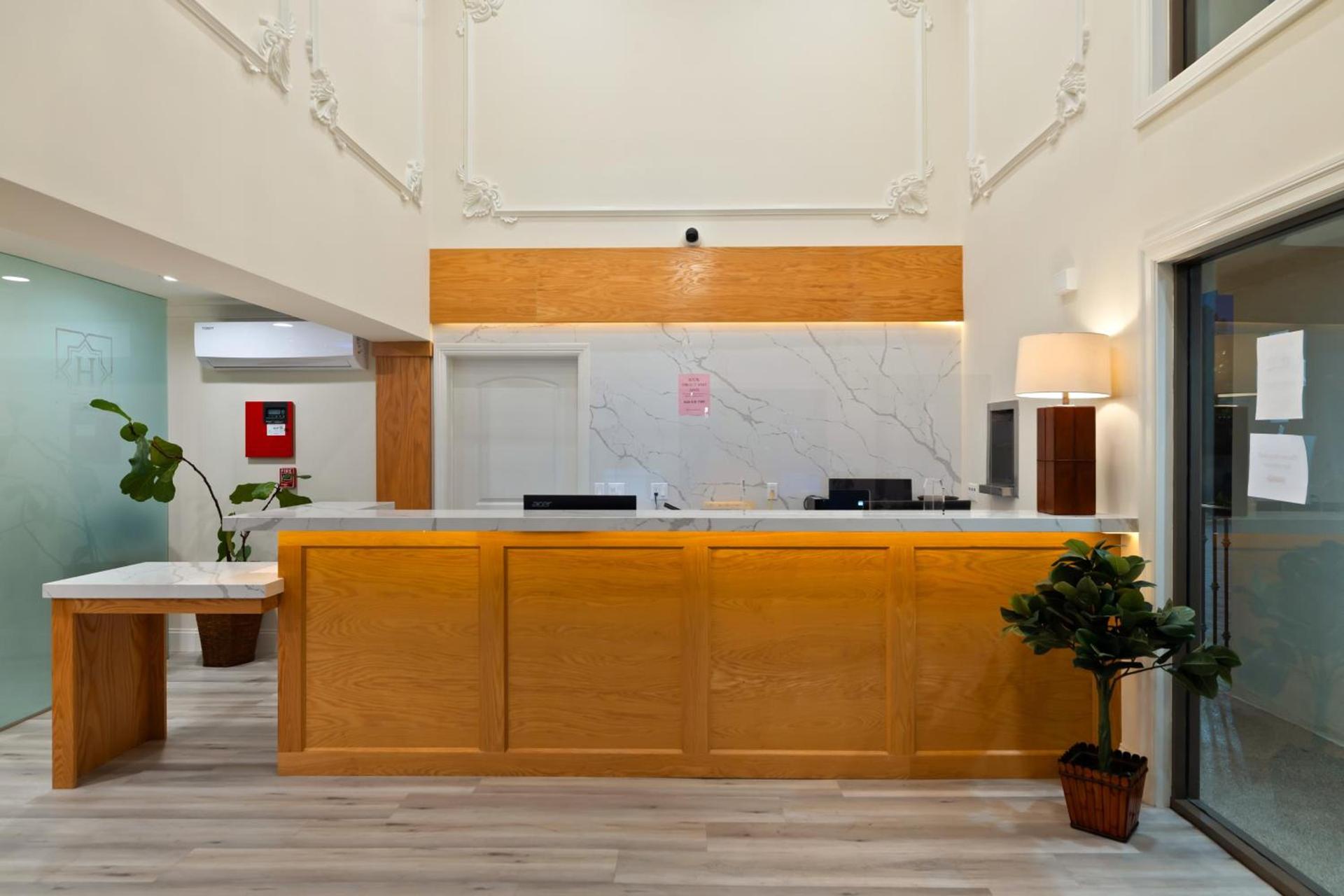 Hotel Huntington photo 18