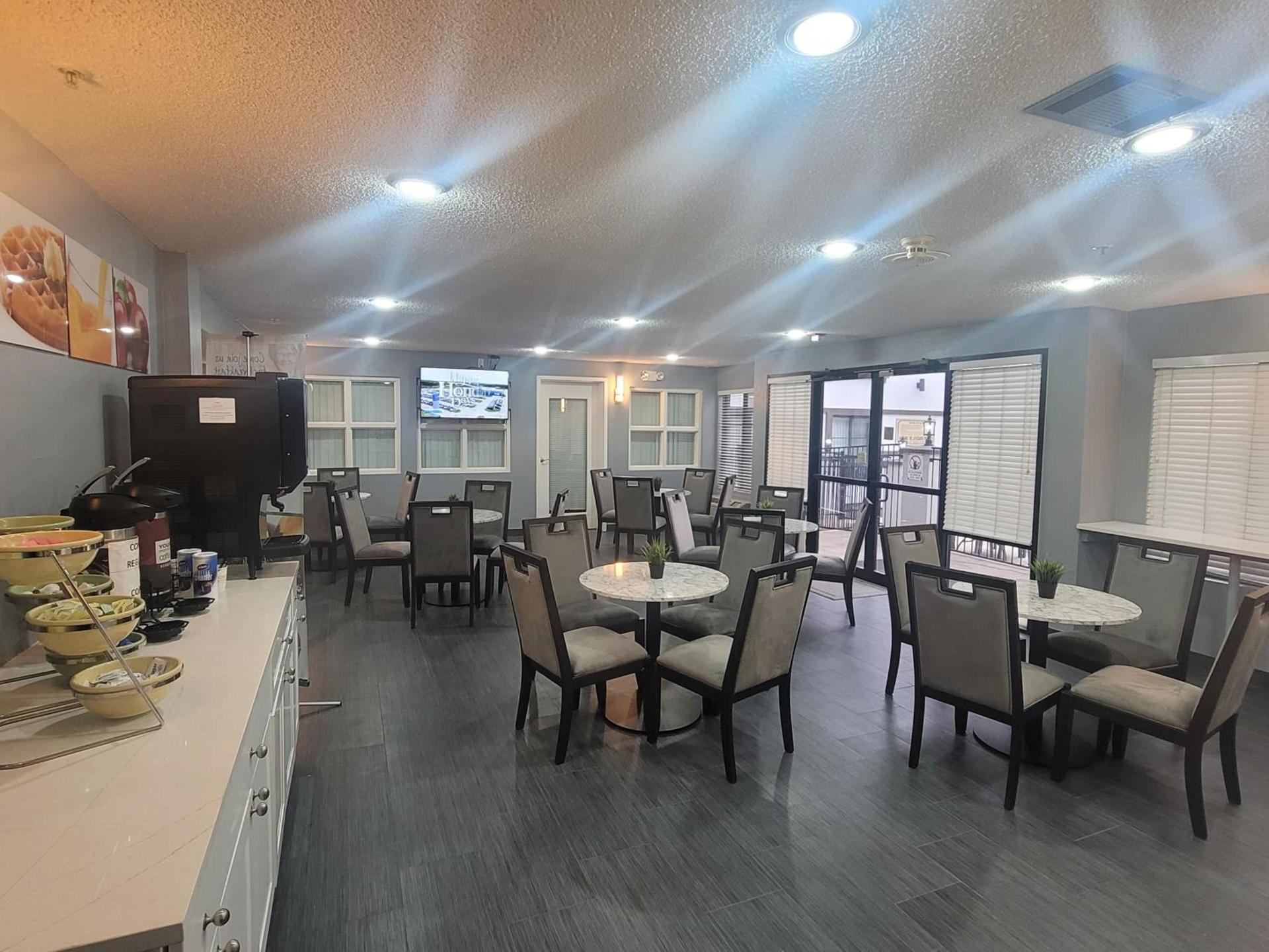 Quality Inn & Suites Irving DFW Airport South photo 46