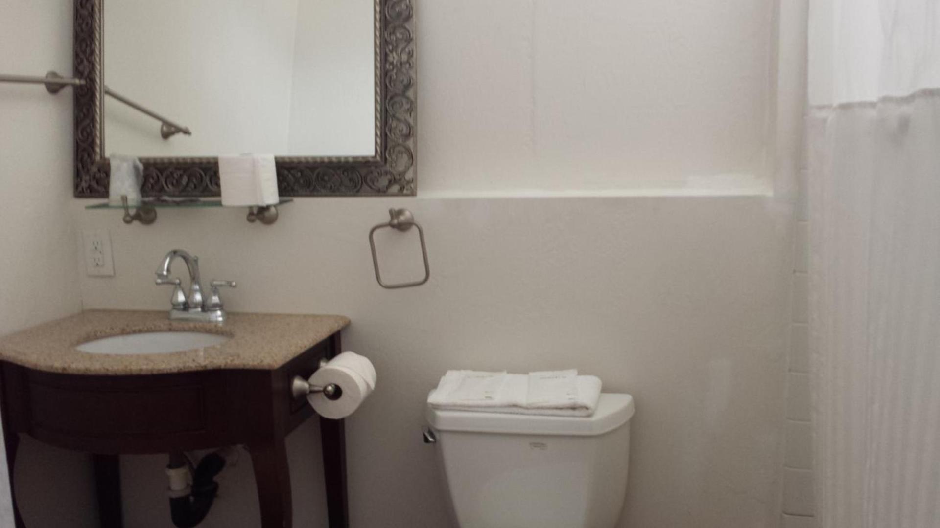 Sage Motel photo 35