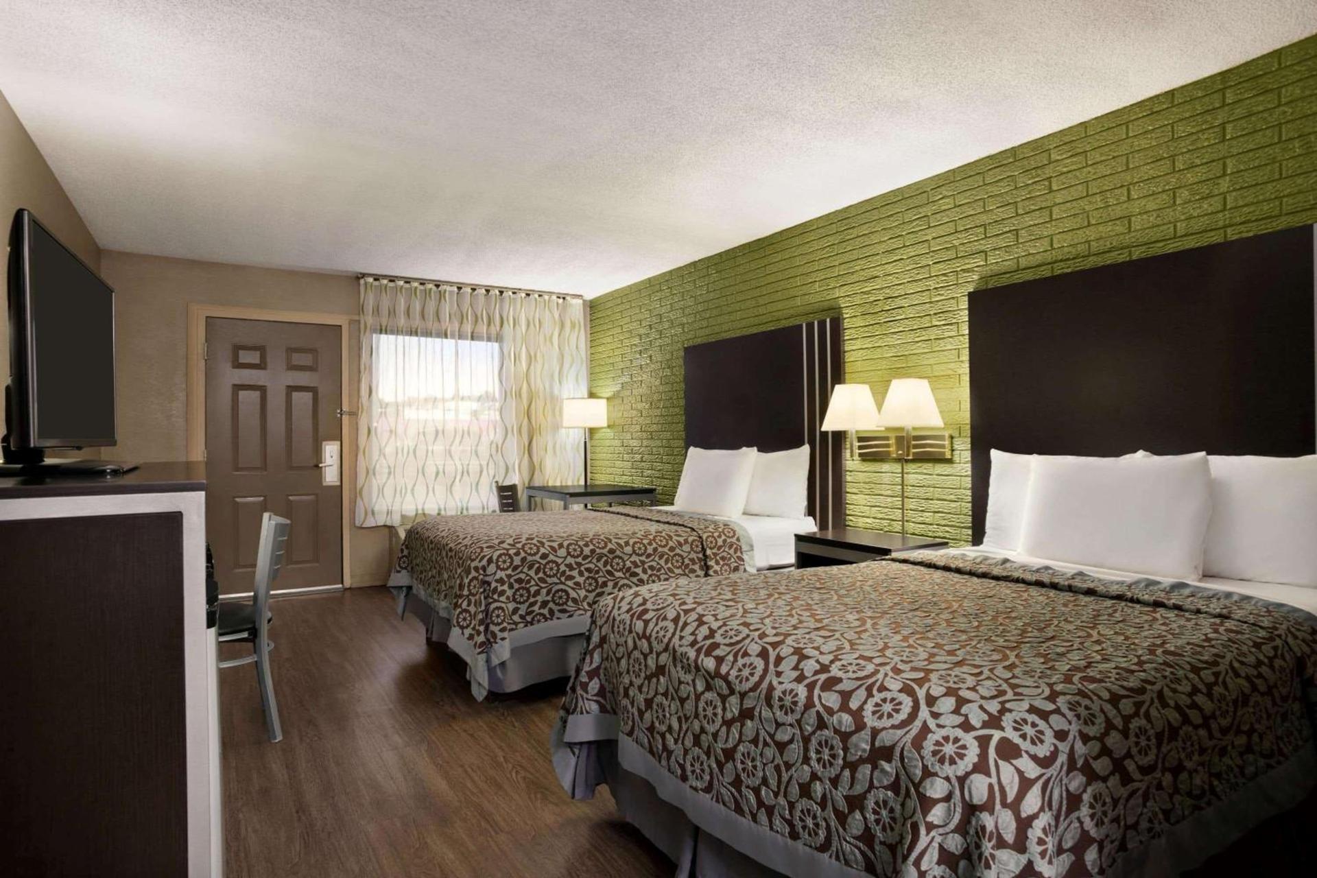 Days Inn by Wyndham Hardeeville/ I-95 State Line photo 11