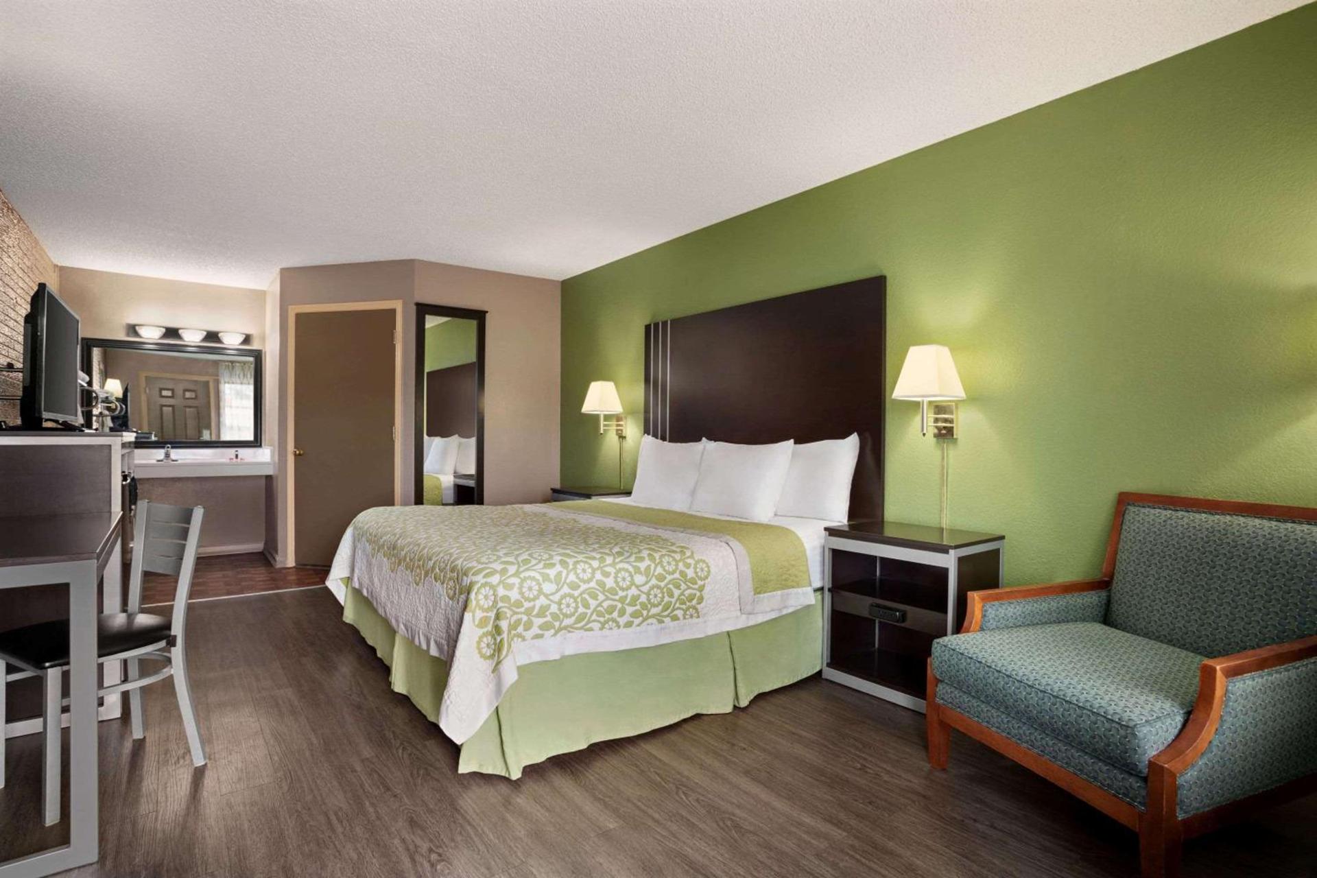 Days Inn by Wyndham Hardeeville/ I-95 State Line photo 15