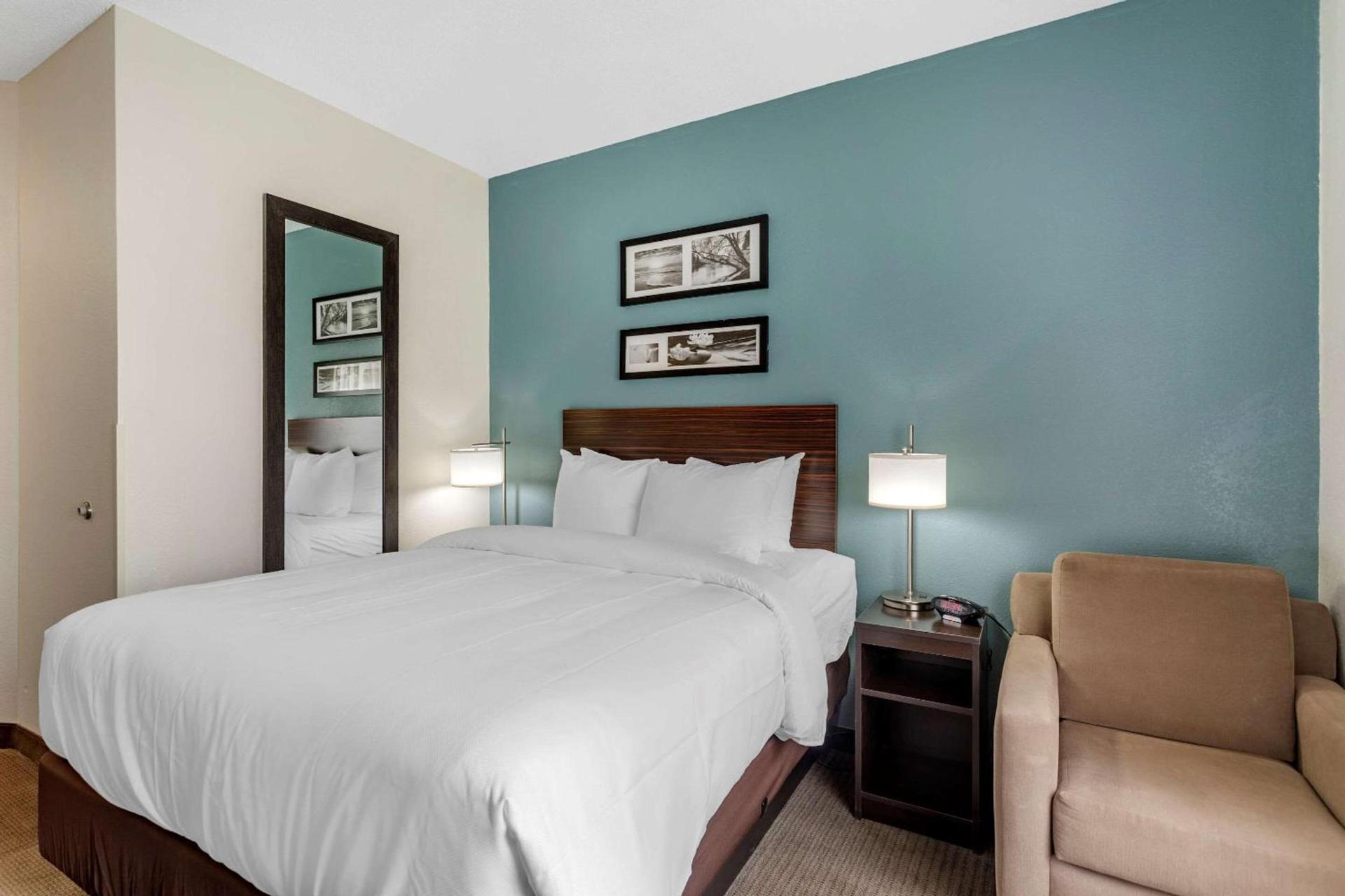 Sleep Inn & Suites Lebanon - Nashville Area photo 7