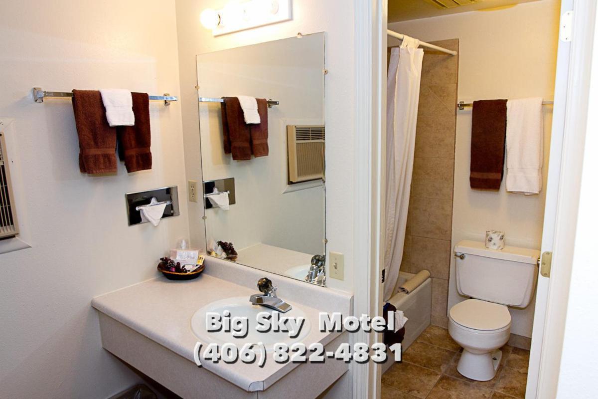 Big Sky Motel photo 7