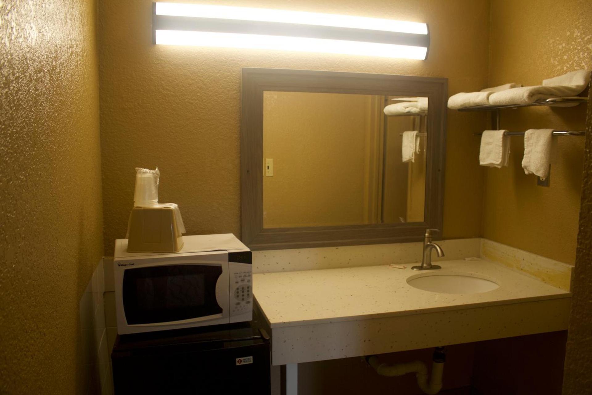 Express INN photo 11
