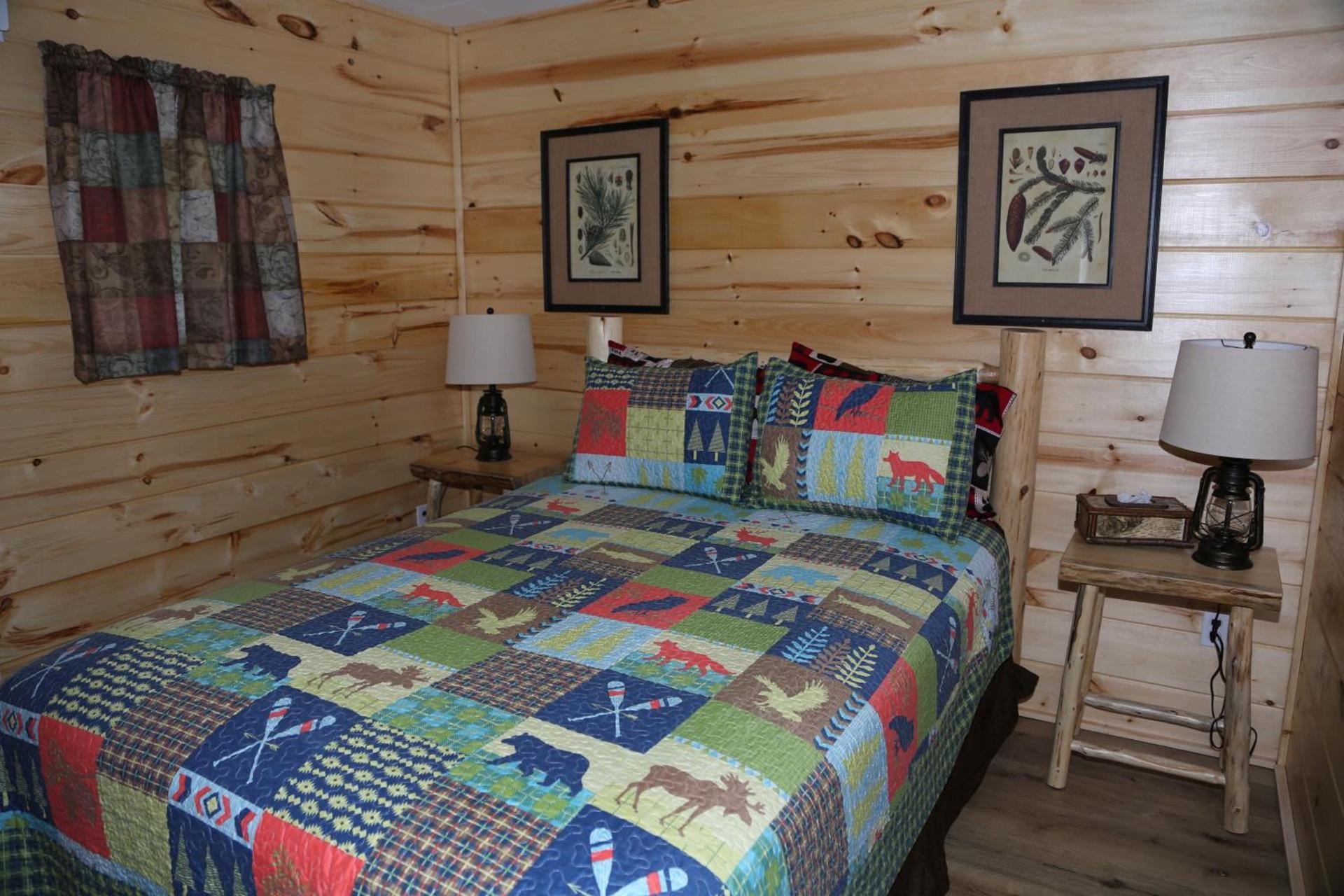 Rowe's Adirondack Cabins of Schroon Lake photo 23