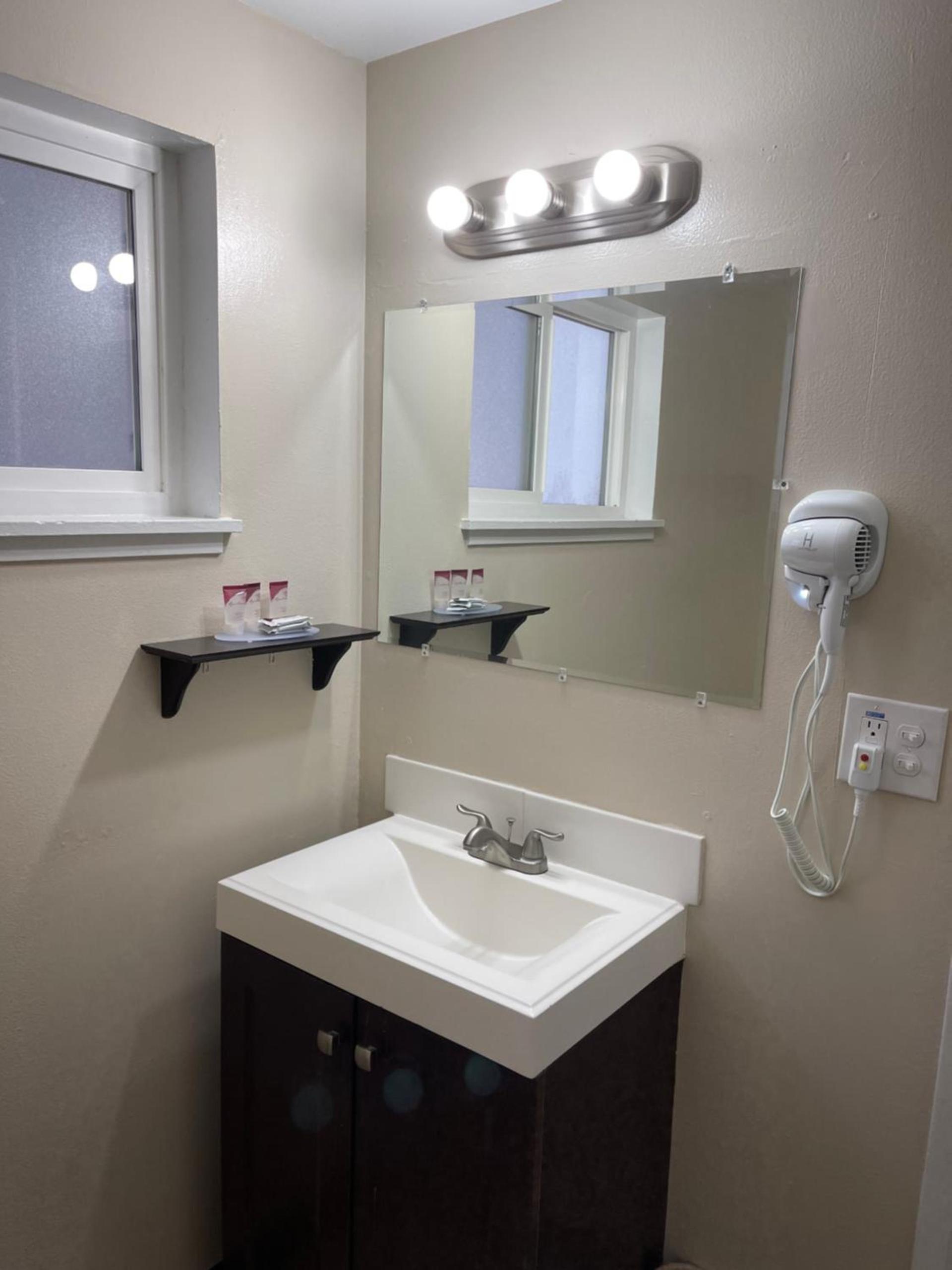 Travel Inn photo 24