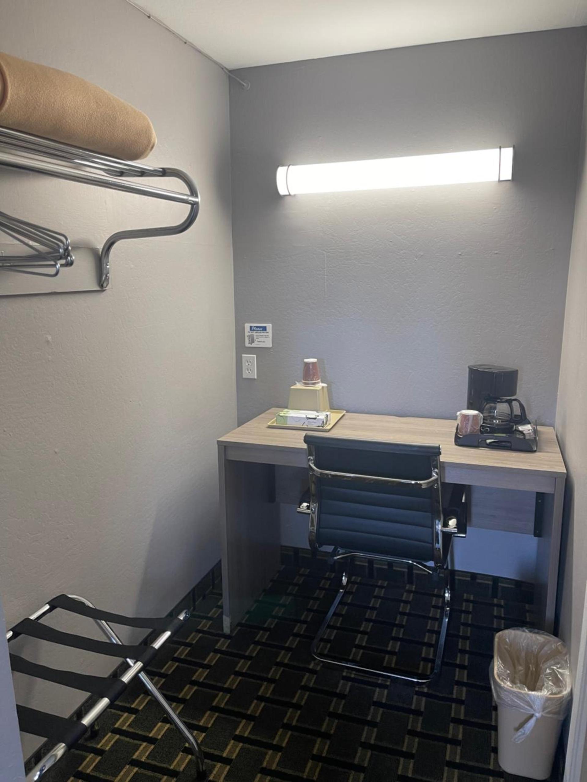 Travel Inn photo 16