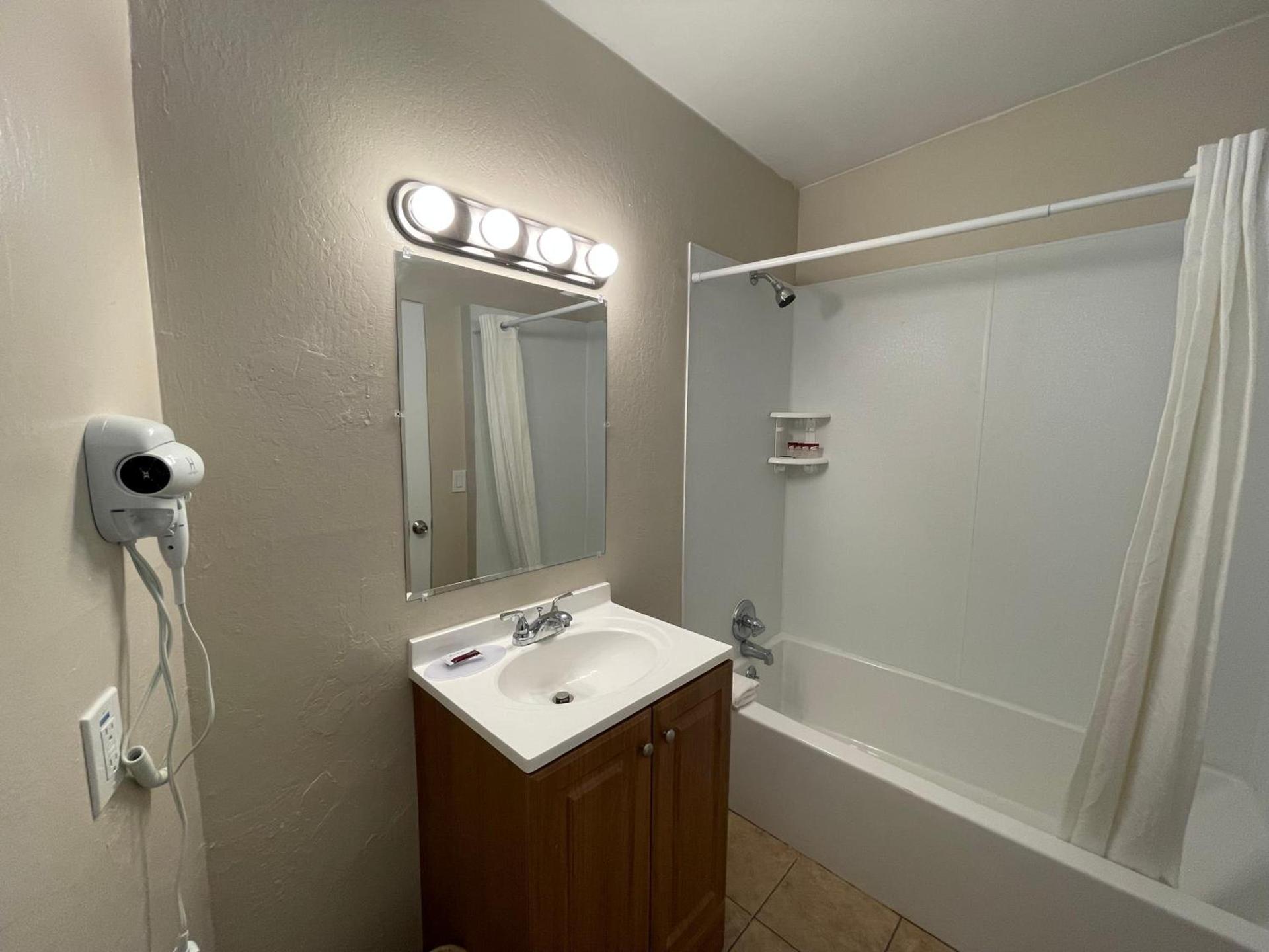 Travel Inn photo 73