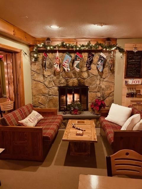 The Snowed Inn photo 51