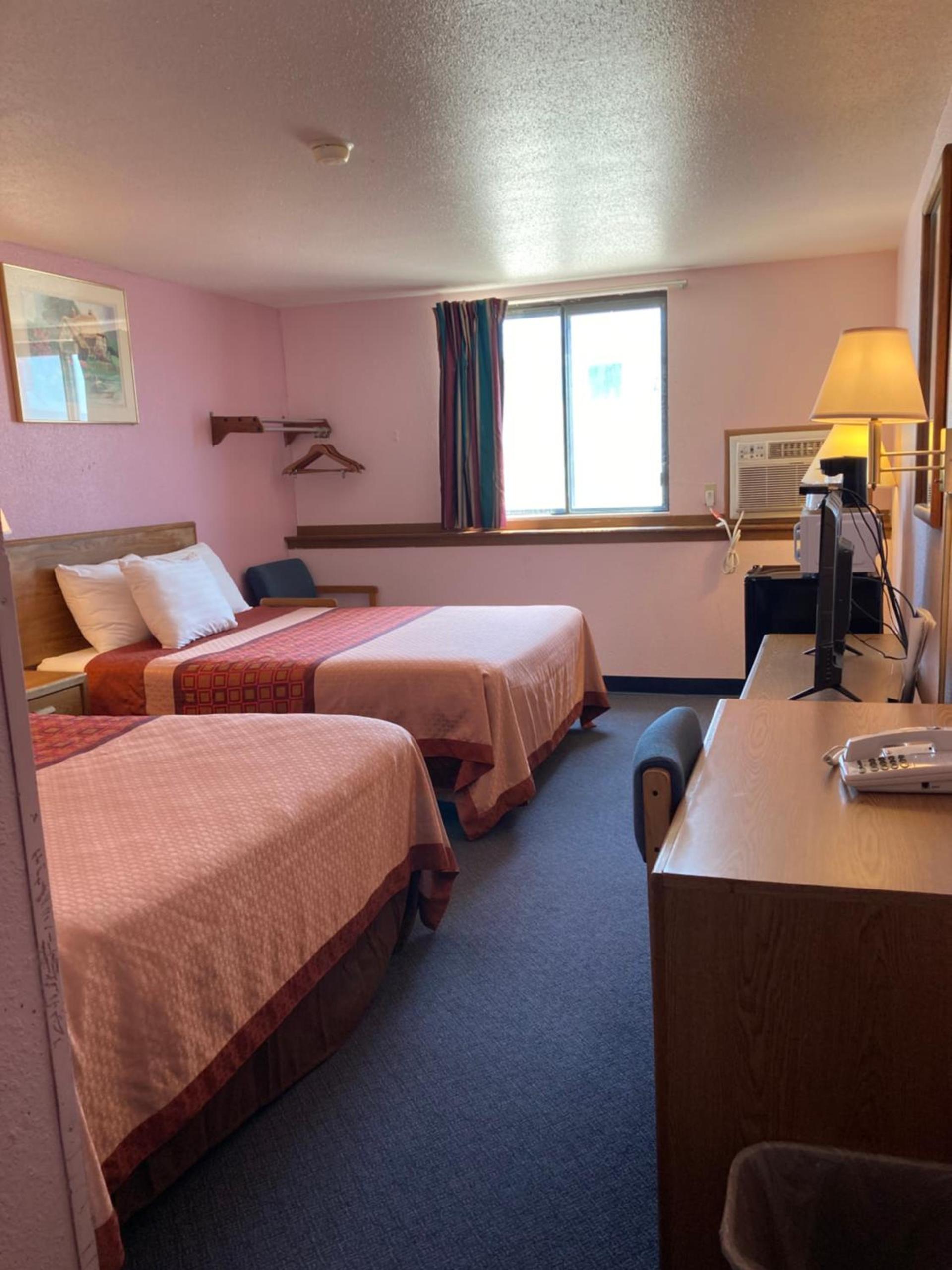 Executive Inn photo 31