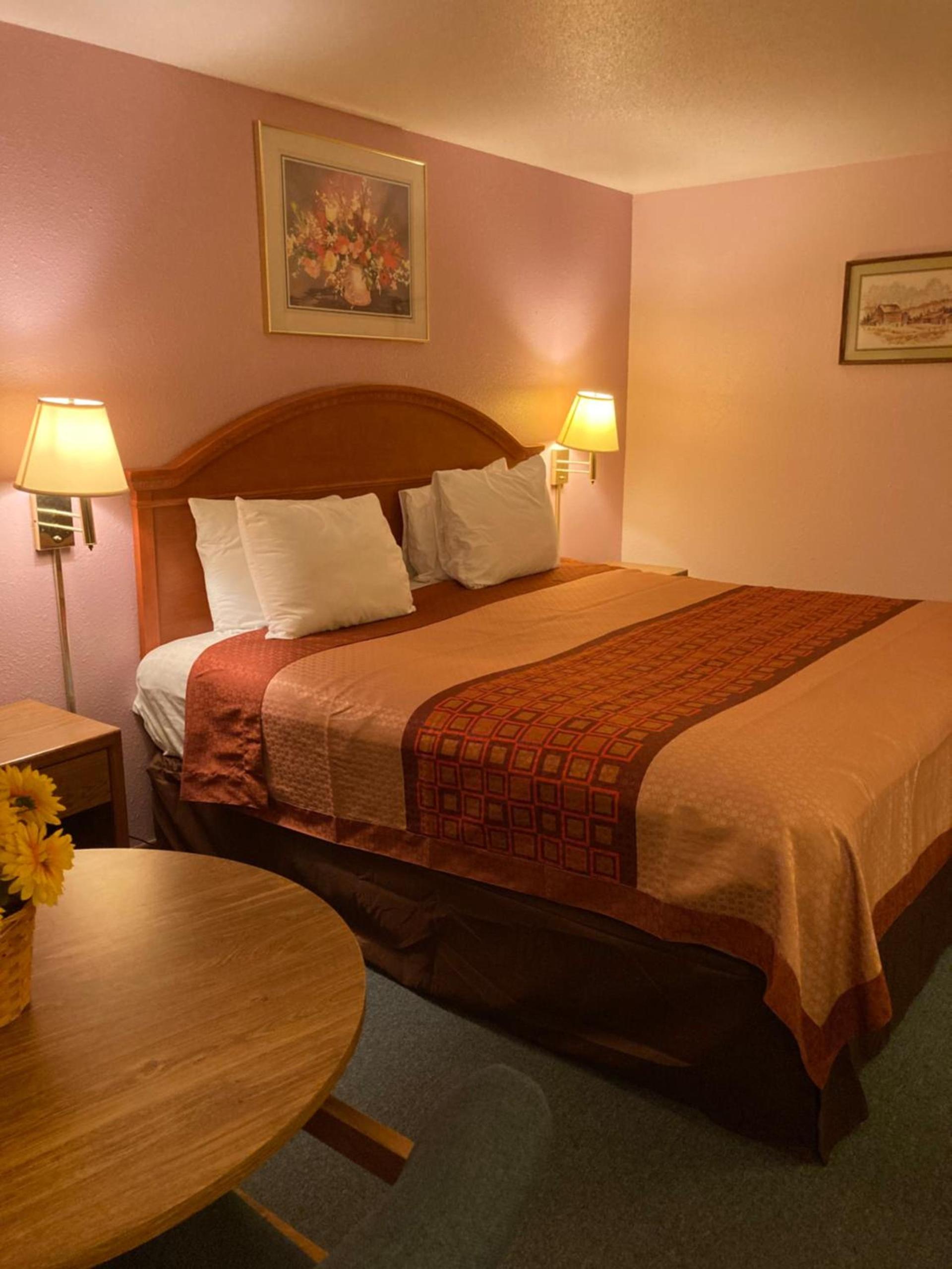 Executive Inn photo 8