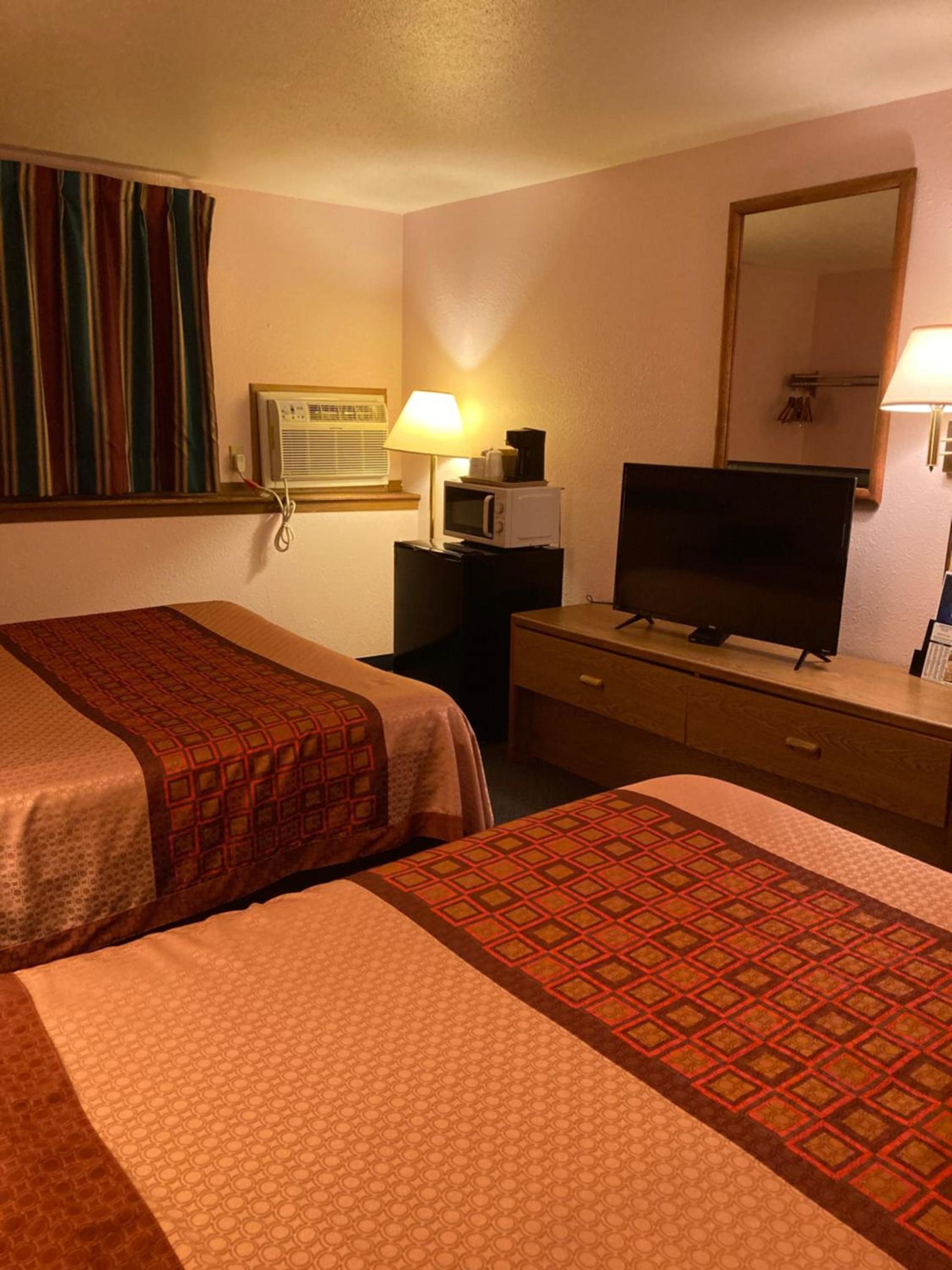 Executive Inn photo 10