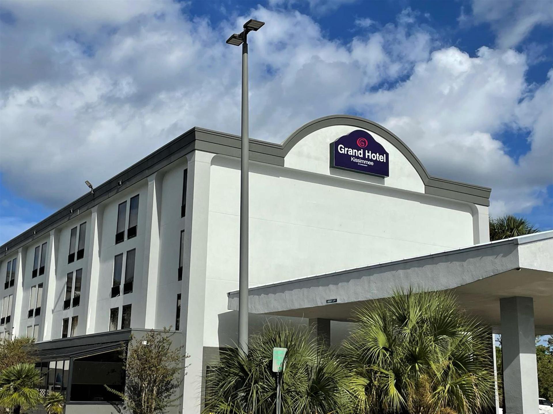Nobile Hotel Parkway at Celebration Orlando Very Close to Disney Theme Parks photo 1