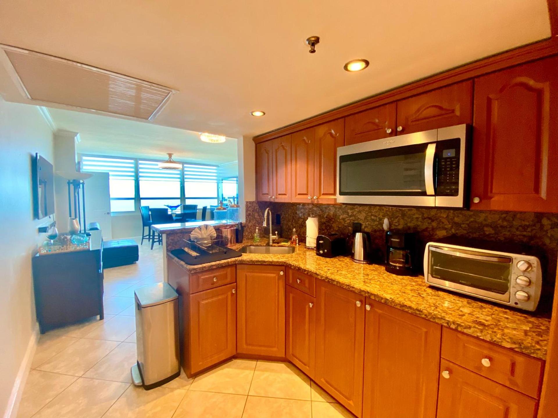 Castle Beach Resort Condo - Panoramic Large Penthouse or Deluxe 1 BR Direct Ocean View and beach access- Updated-Free parking- photo 64