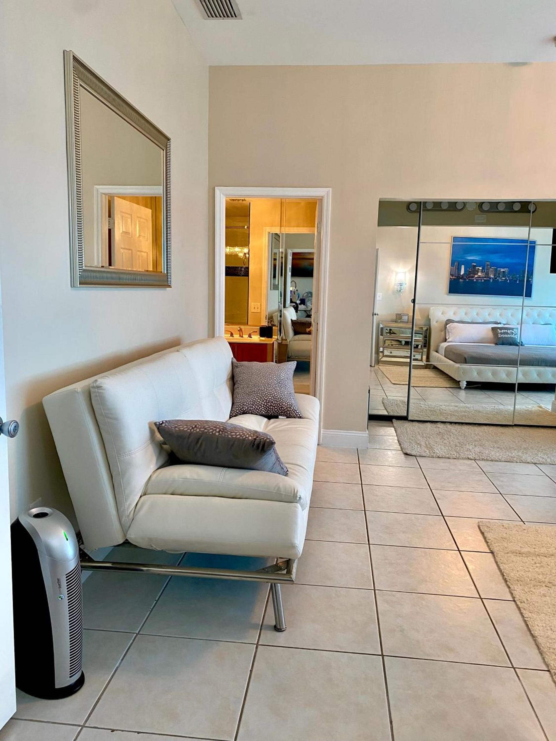 Castle Beach Resort Condo - Panoramic Large Penthouse or Deluxe 1 BR Direct Ocean View and beach access- Updated-Free parking- photo 33