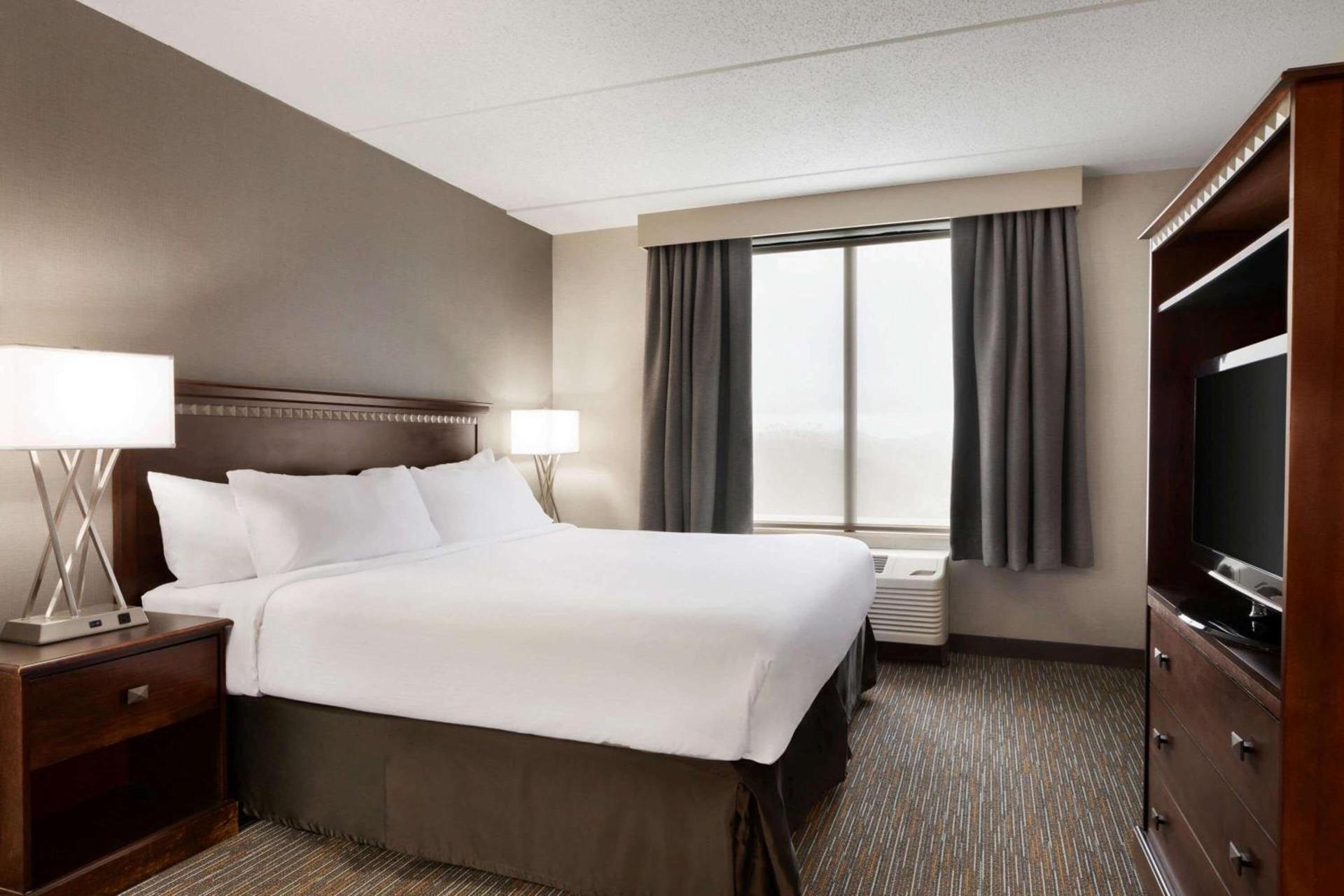 Wingate by Wyndham Bridgeport Clarksburg photo 15