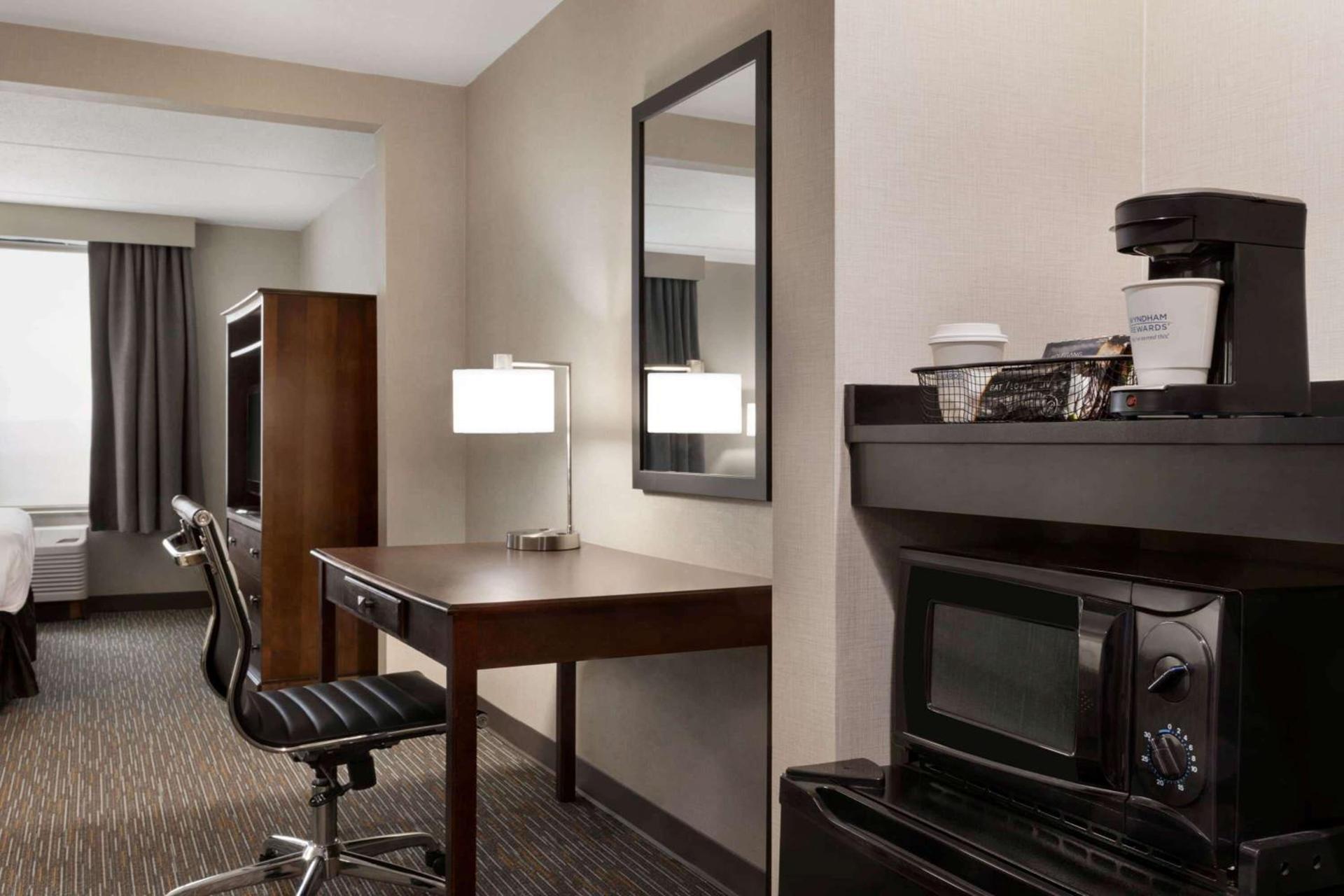 Wingate by Wyndham Bridgeport Clarksburg photo 16