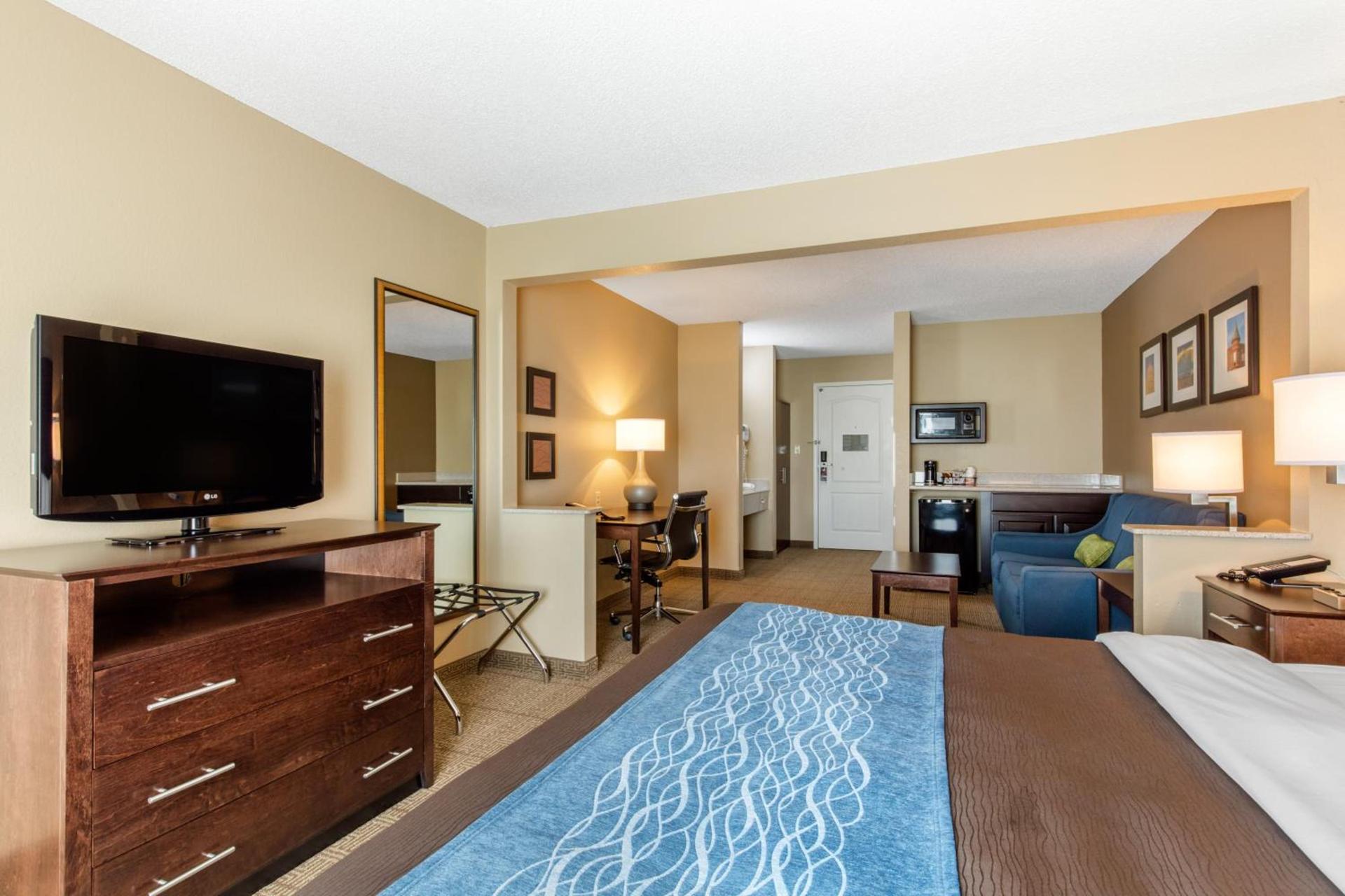 Comfort Inn & Suites Bryant - Benton photo 37