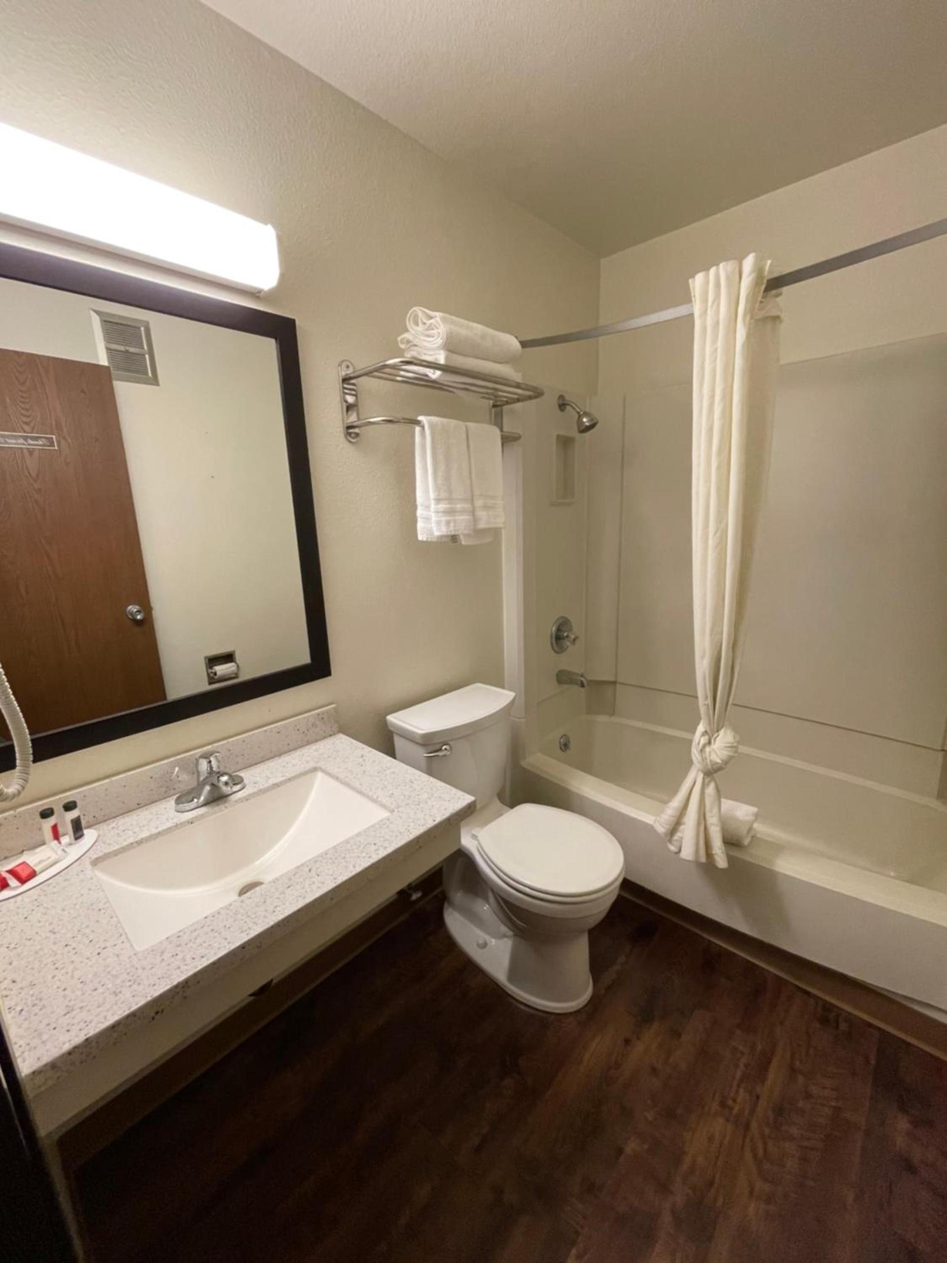 Studio 1 Hotel & Extended Stay - Missoula photo 3