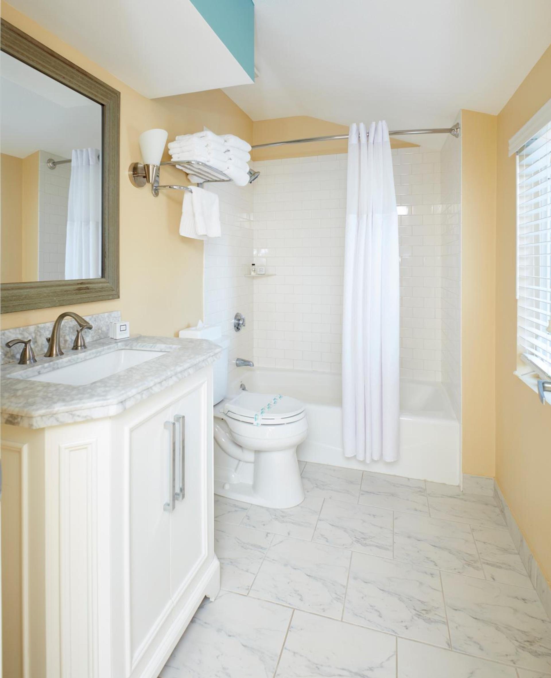 Breezeway Boutique Hotel photo 54