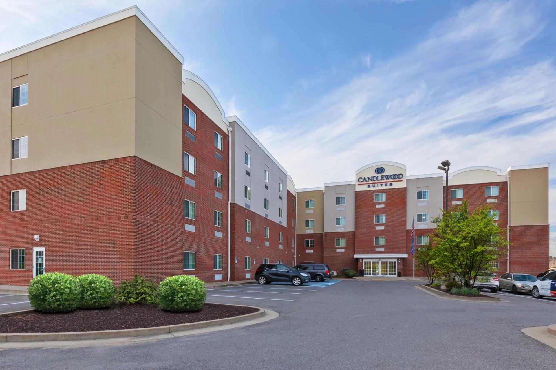 Candlewood Suites Washington North by IHG photo 2