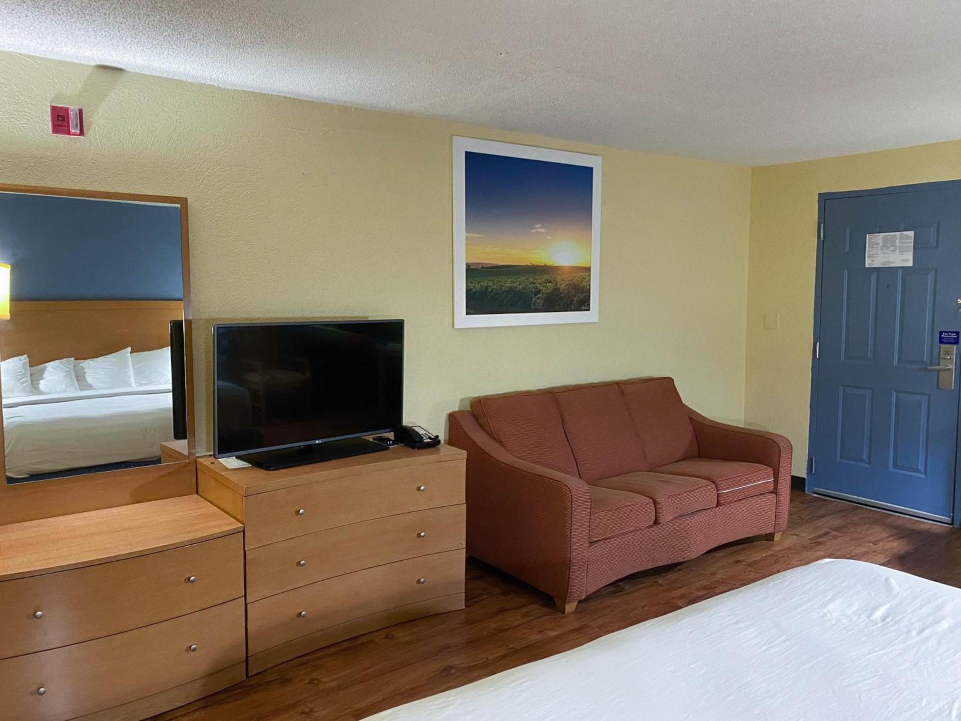 Studio 6 Extended Stay - Savannah, GA - Gateway & I-95 photo 15