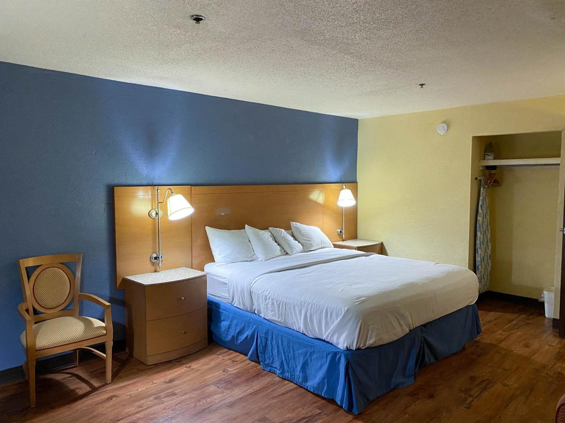 Studio 6 Extended Stay - Savannah, GA - Gateway & I-95 photo 17