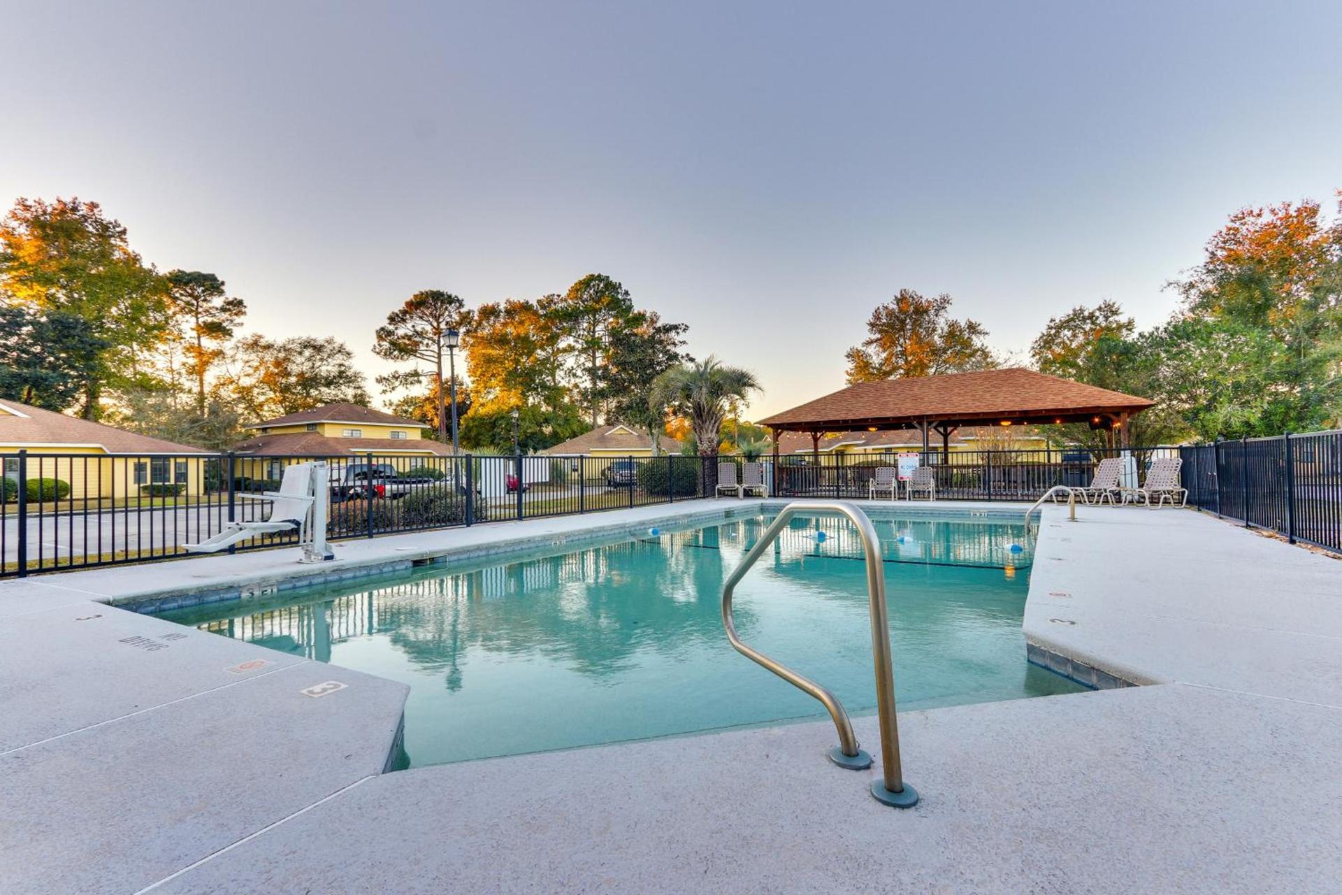 Mariners Suites - Kingsland photo 30