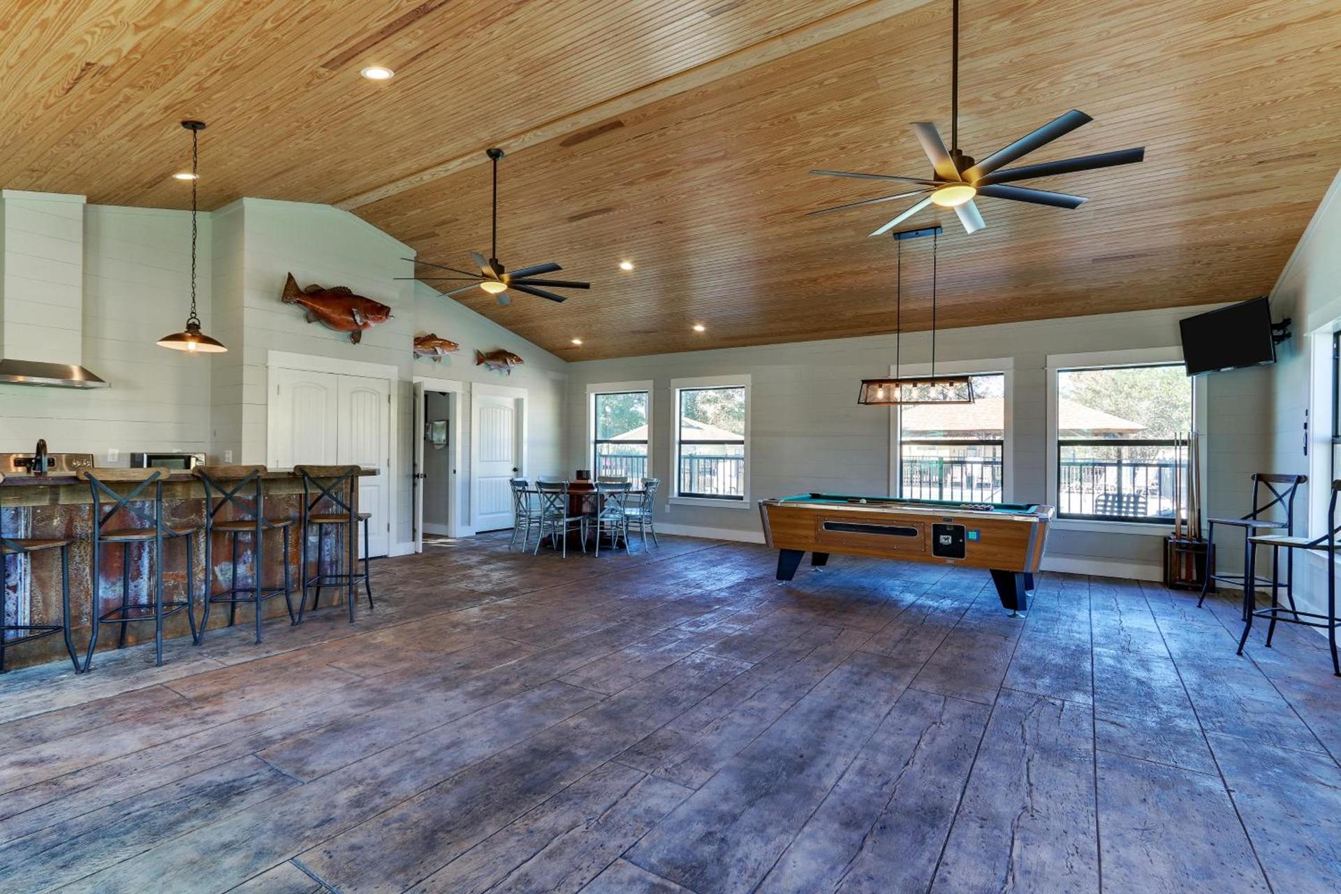 Mariners Suites - Kingsland photo 33