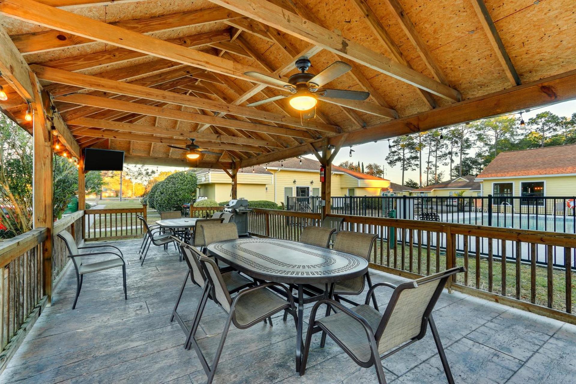 Mariners Suites - Kingsland photo 35