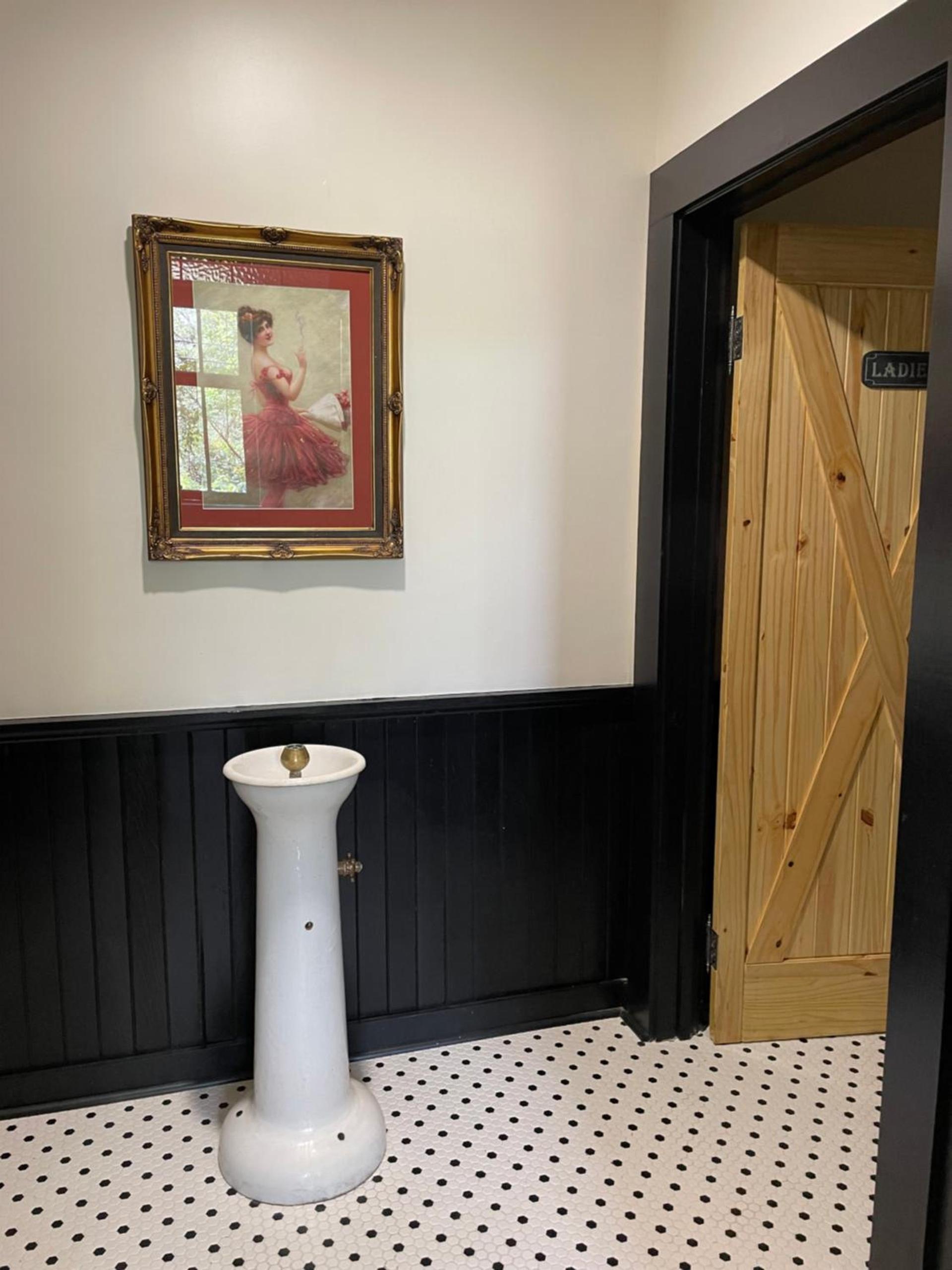 Beard and Lady Inn photo 22