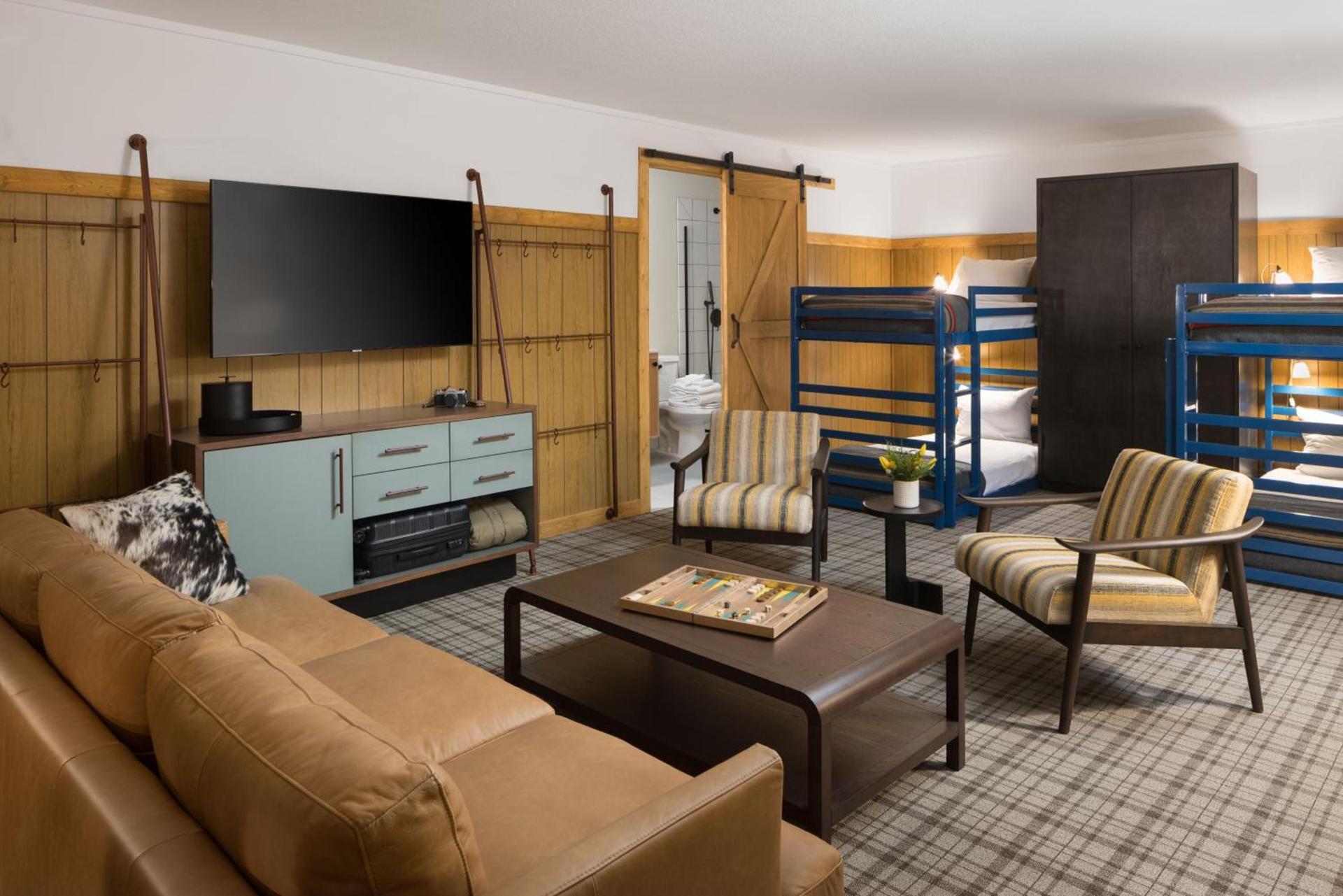 The Virginian Lodge, an Outbound Hotel photo 3